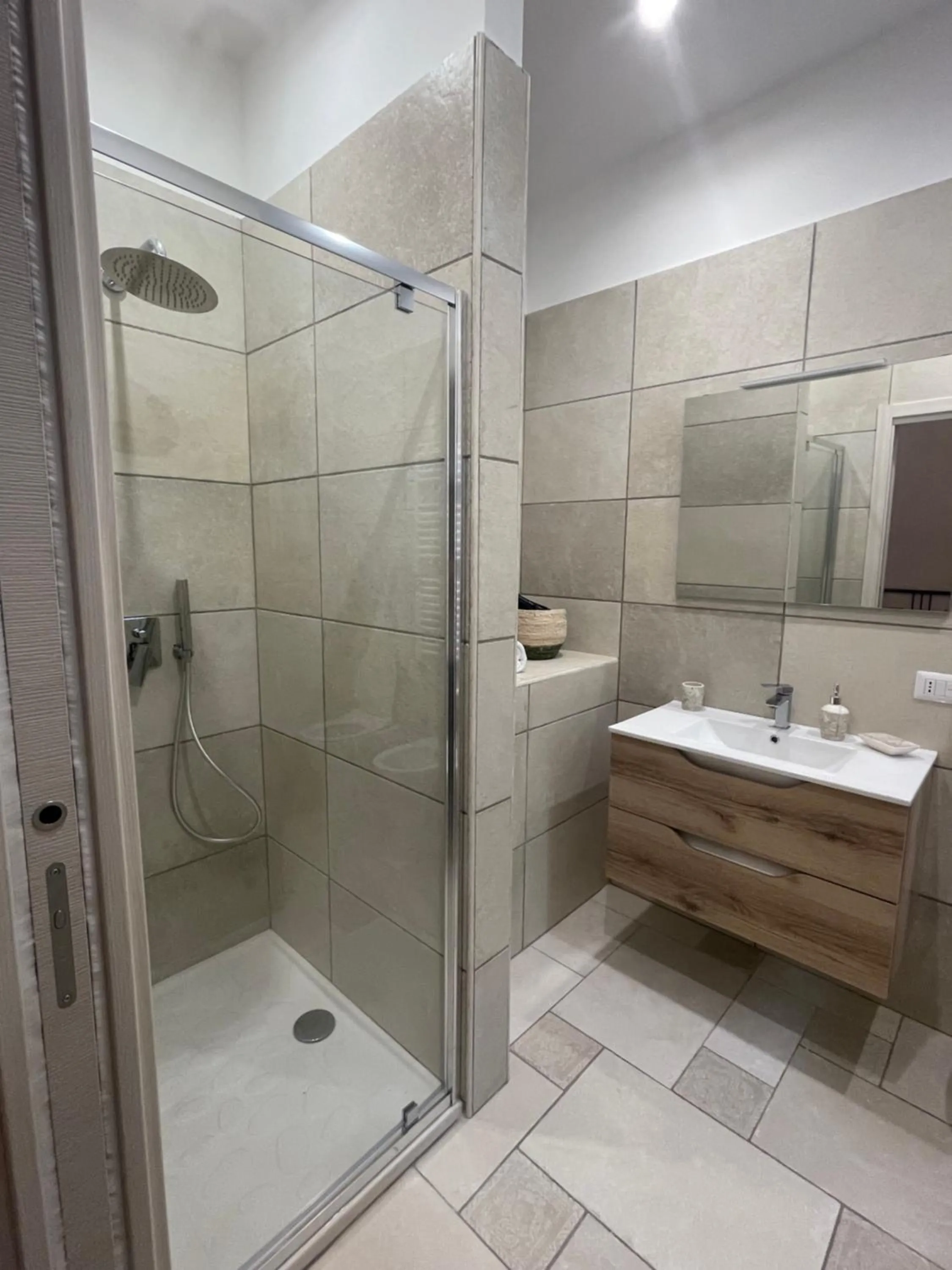 Shower in Maioliche Apartment