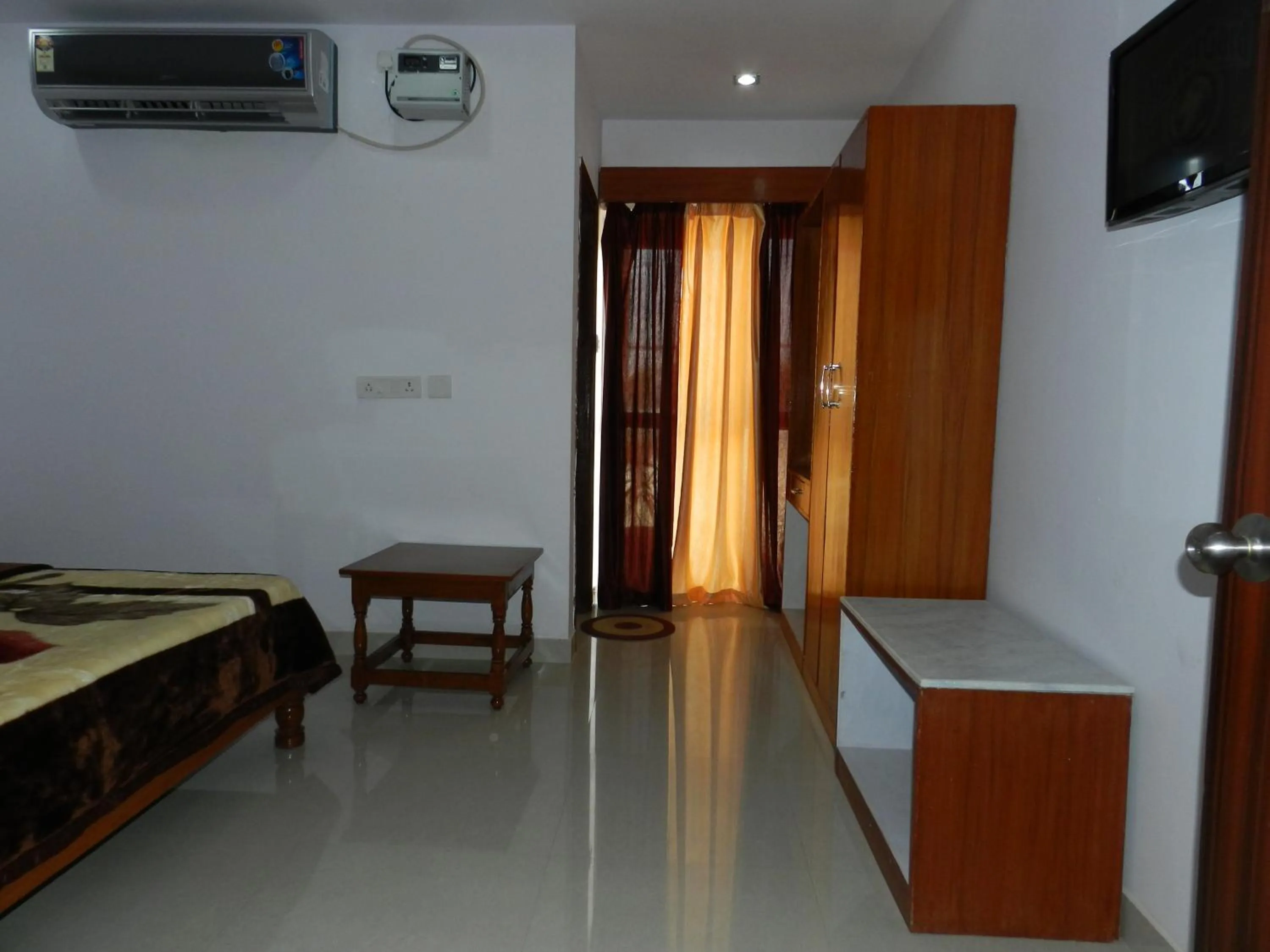 TV and multimedia, Bed in Euro Star Inn