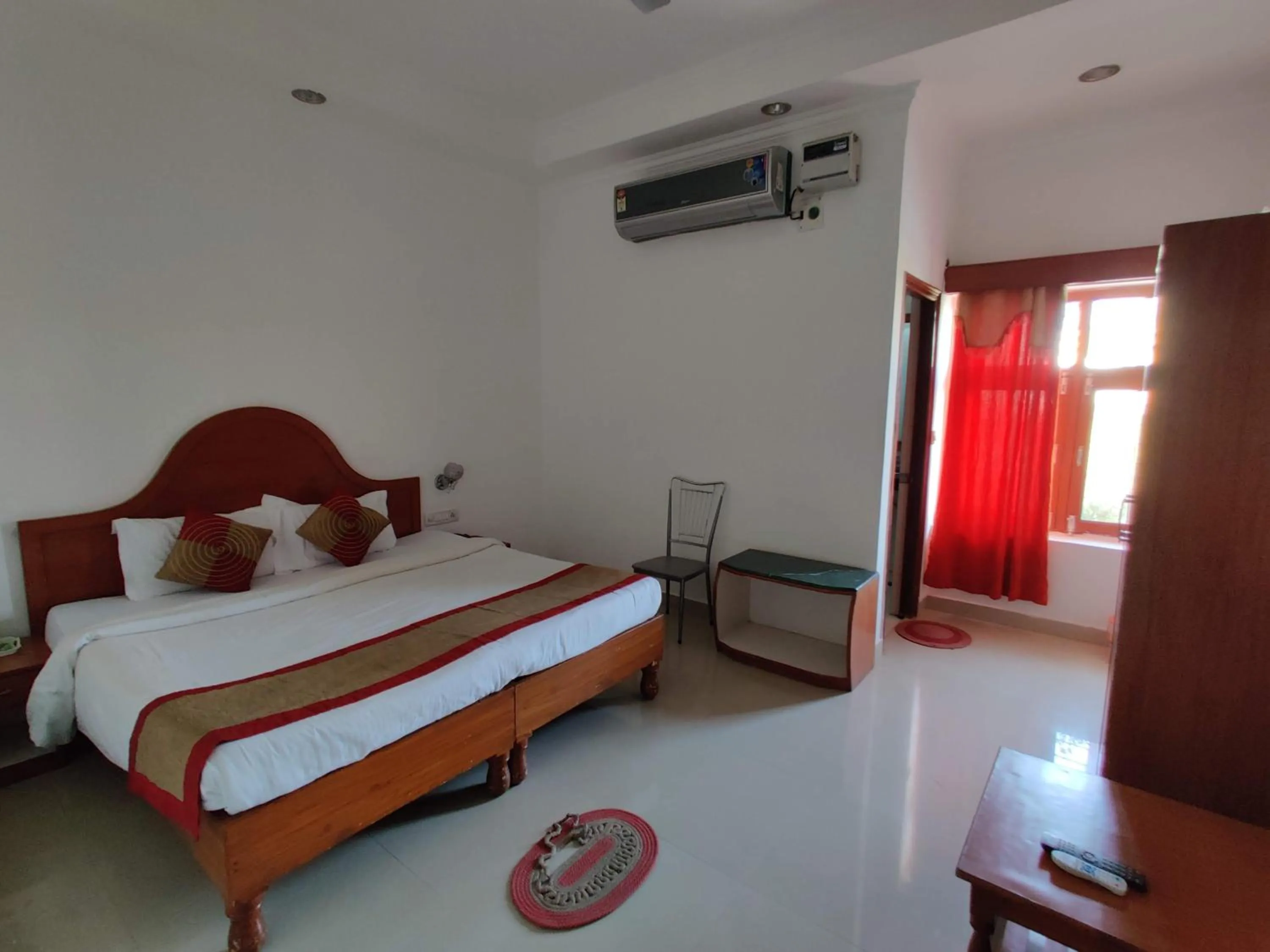 Bed in Euro Star Inn