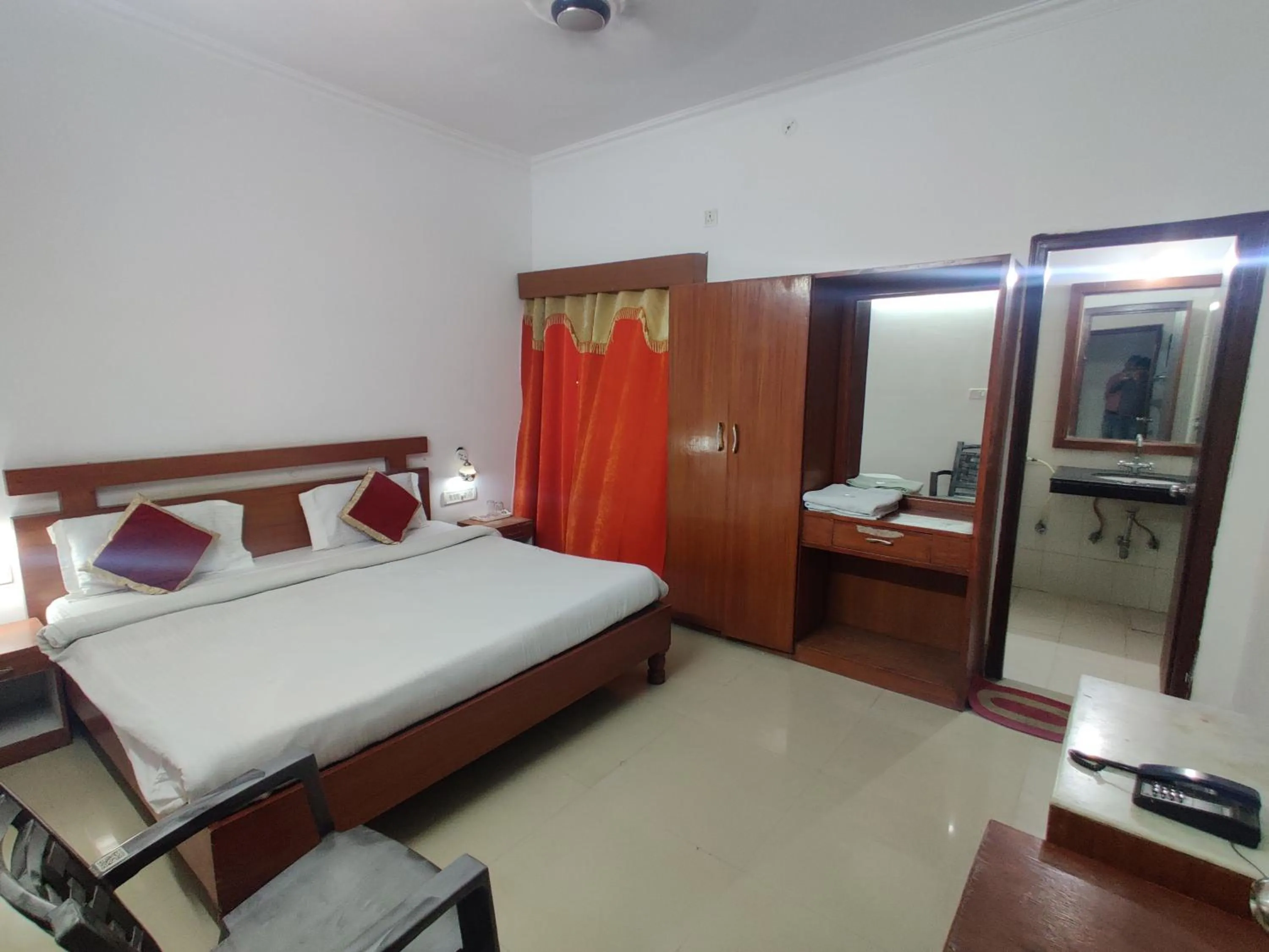 Bedroom, Bed in Euro Star Inn