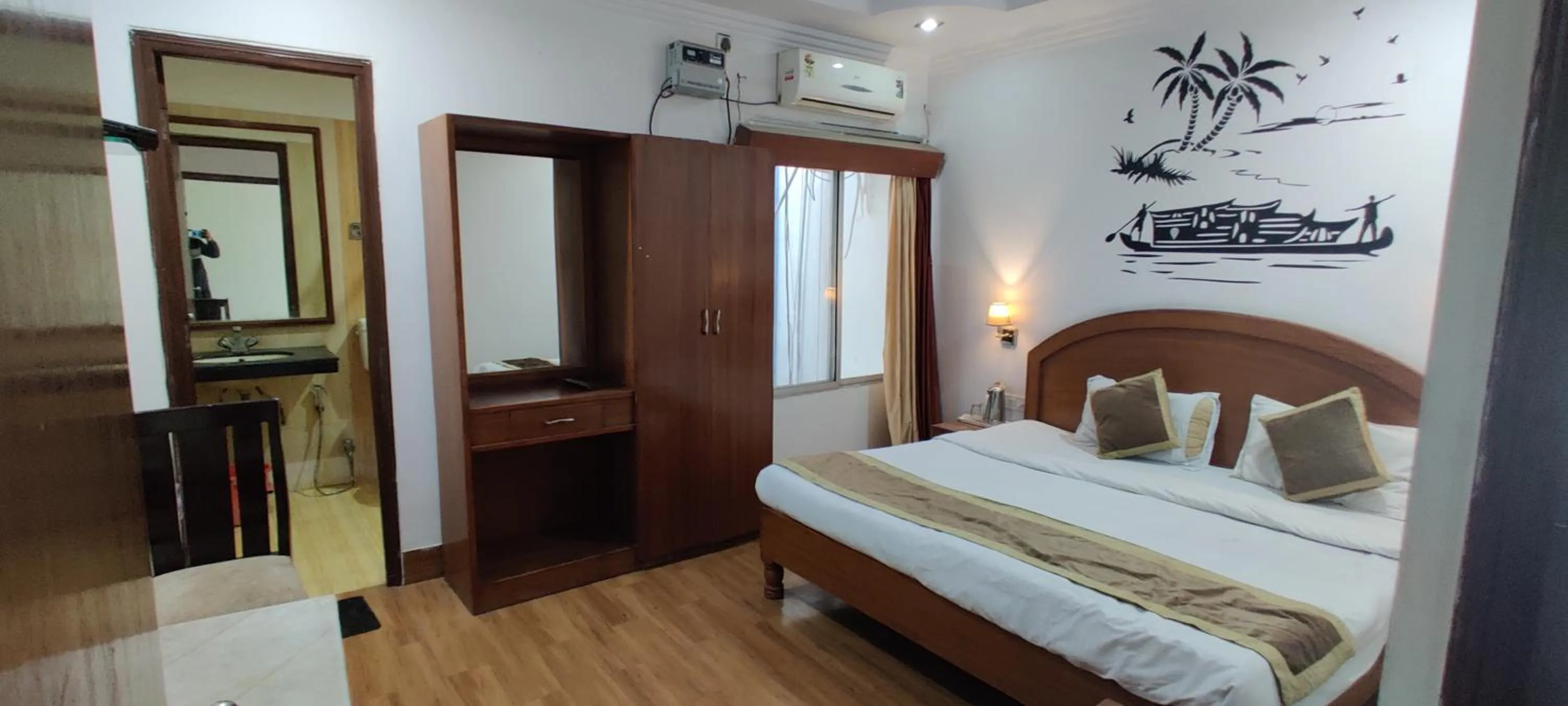 Photo of the whole room, Bed in Euro Star Inn