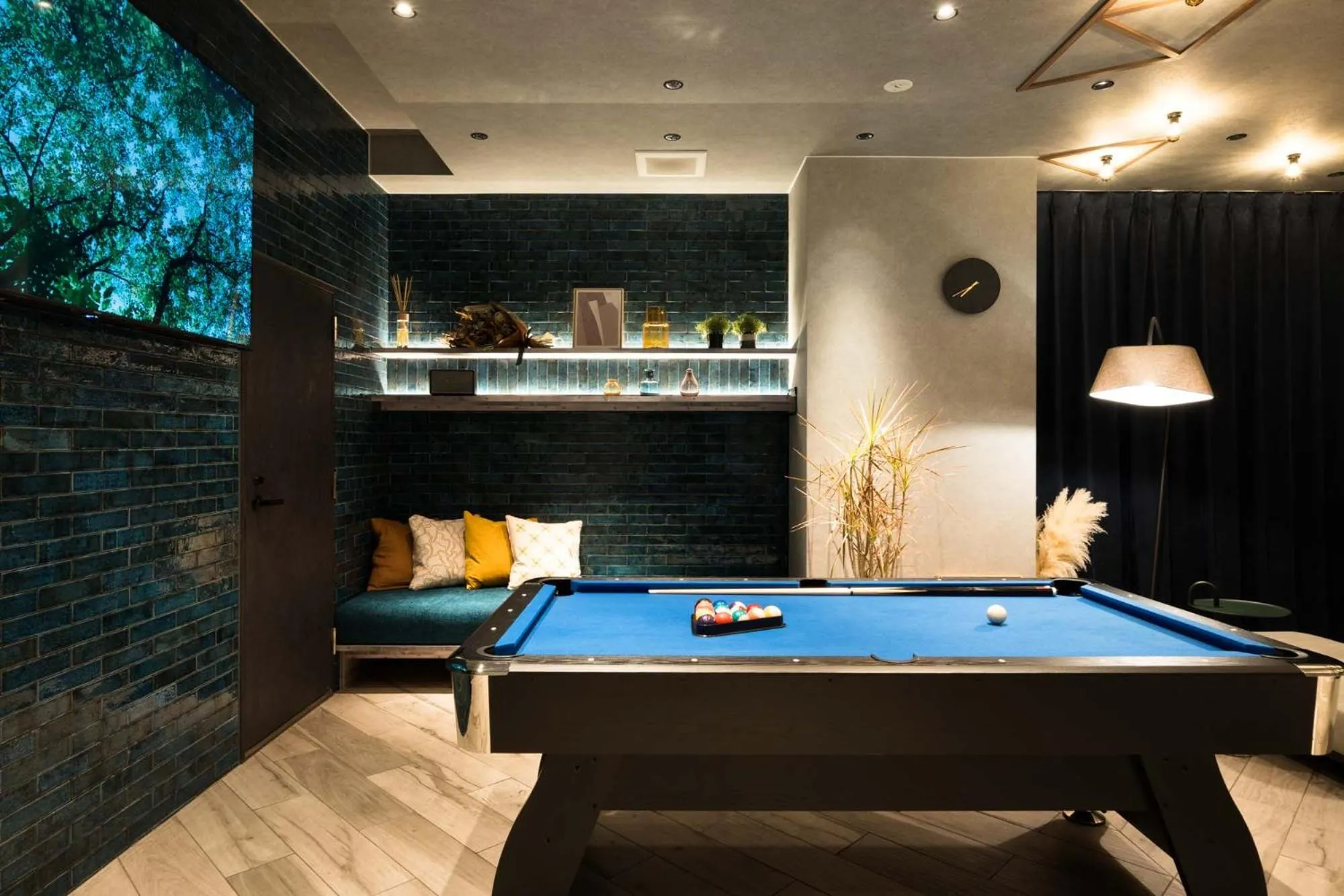 Billiard in R Hotel Namba South