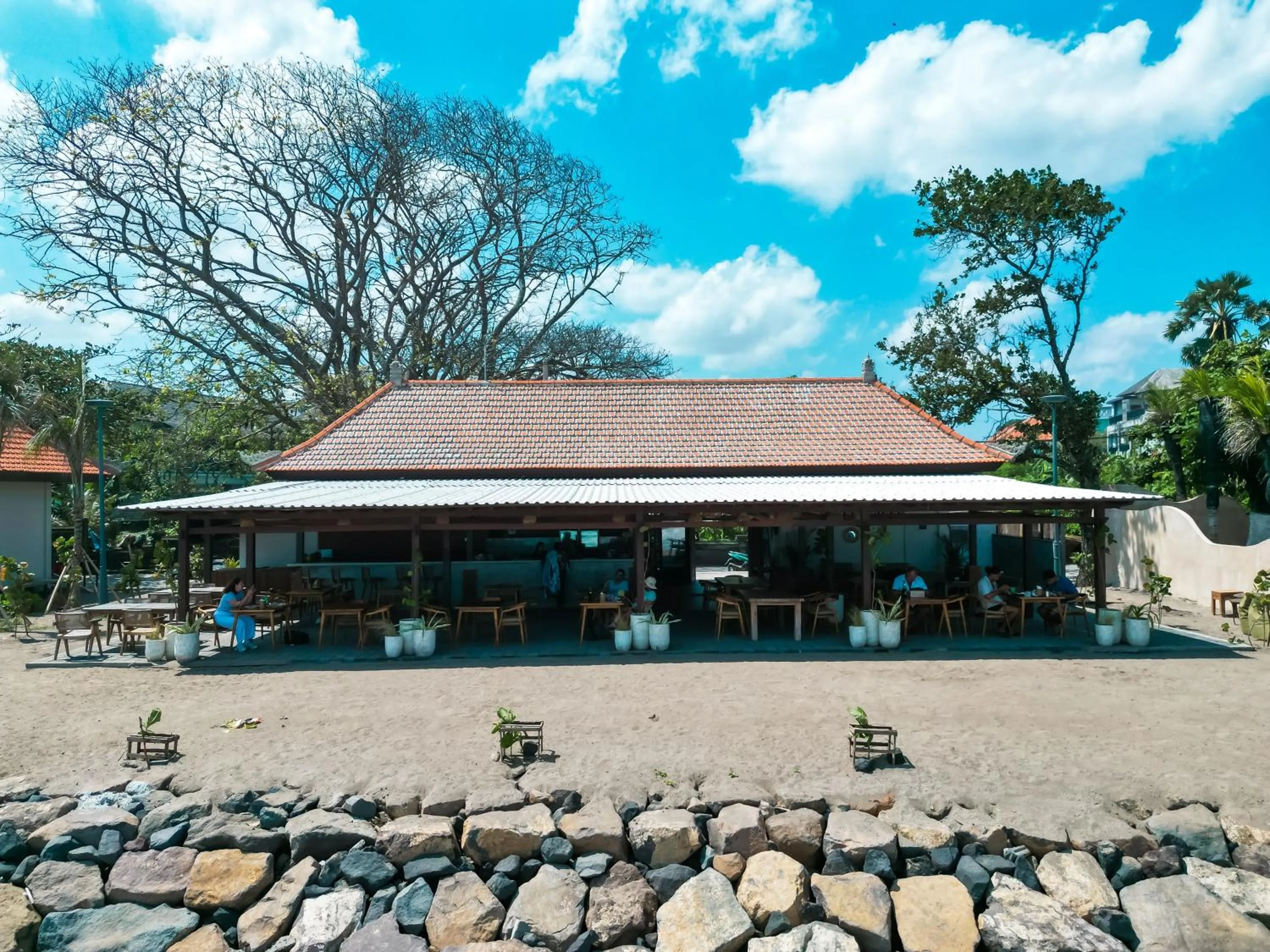 Breakfast in Tropical Beach House Bali