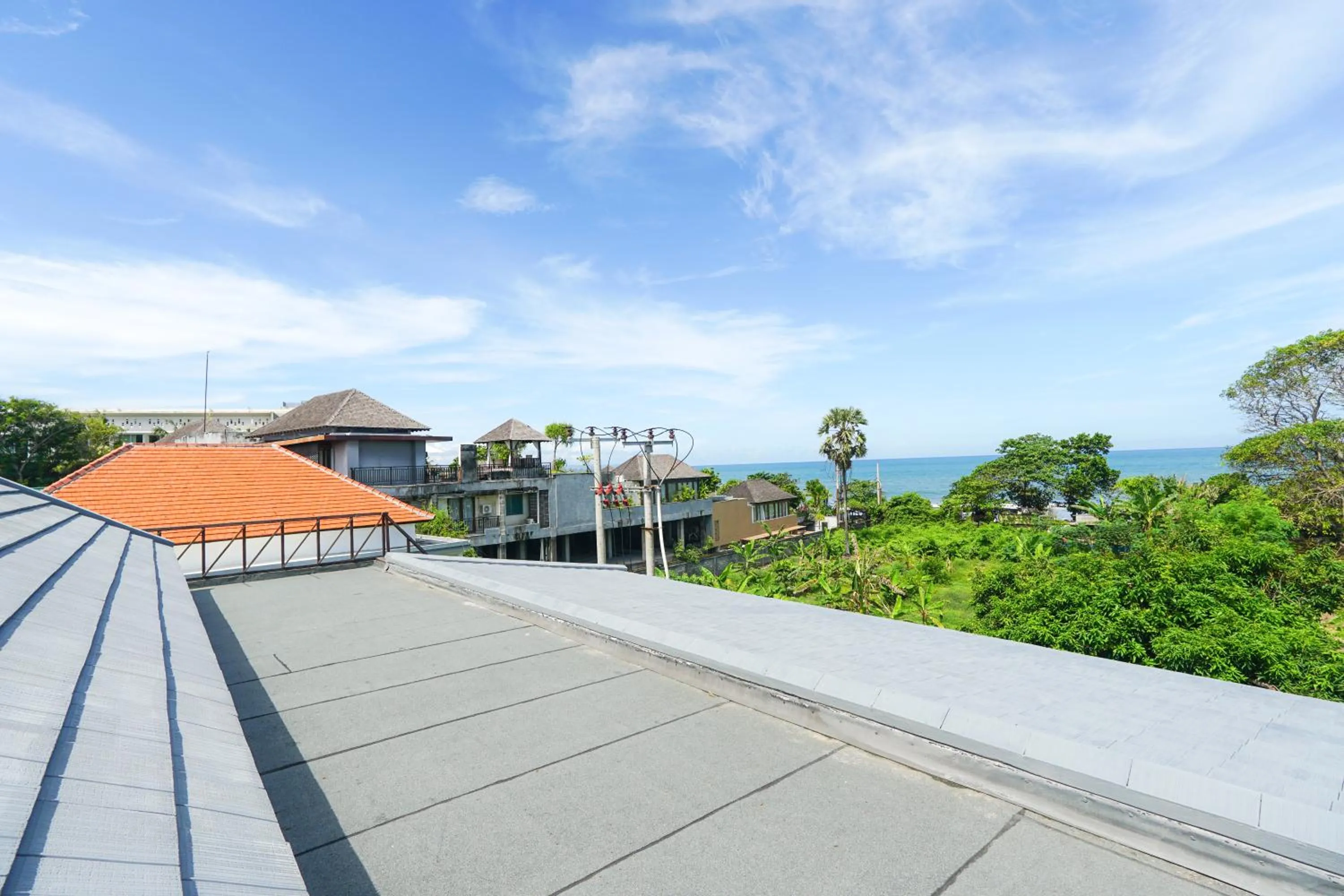 Day in Tropical Beach House Bali