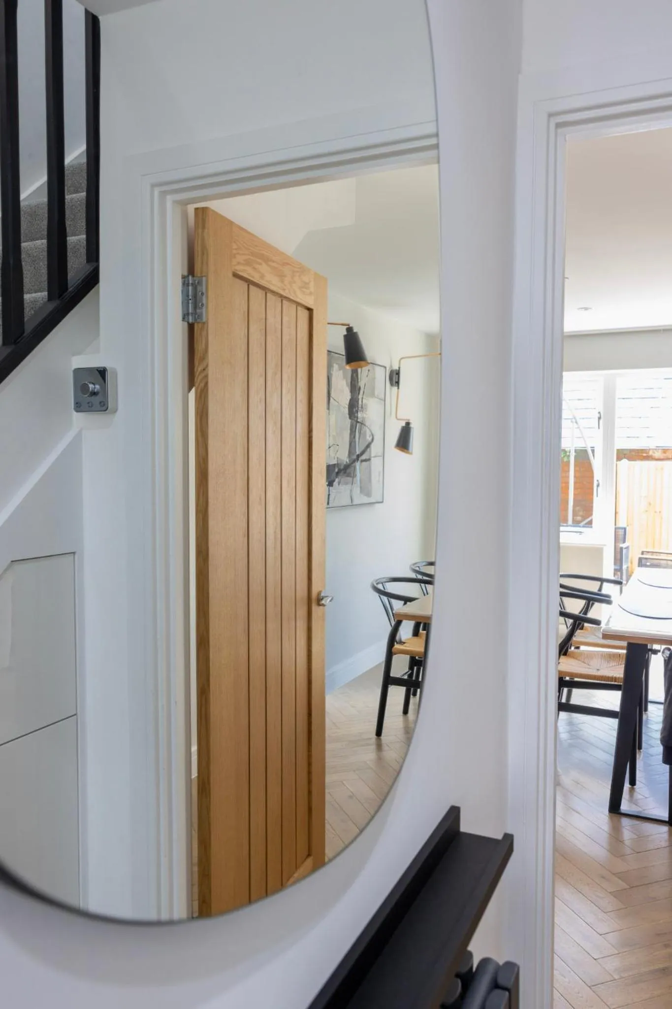 Charming 3-Bed House with 1 Parking space