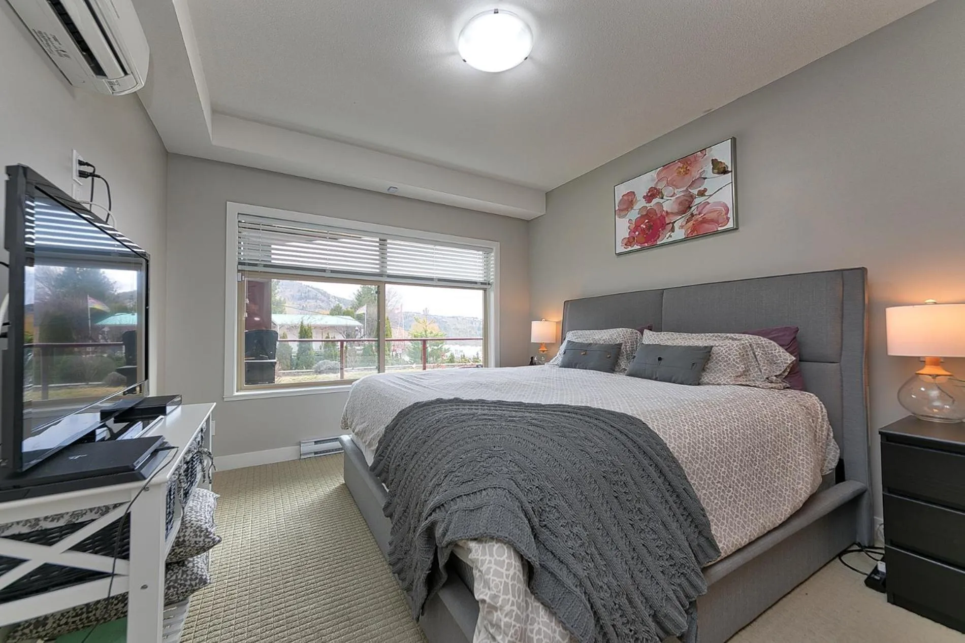 Bed in Stay In The Okanagan - Copper Sky, West Kelowna