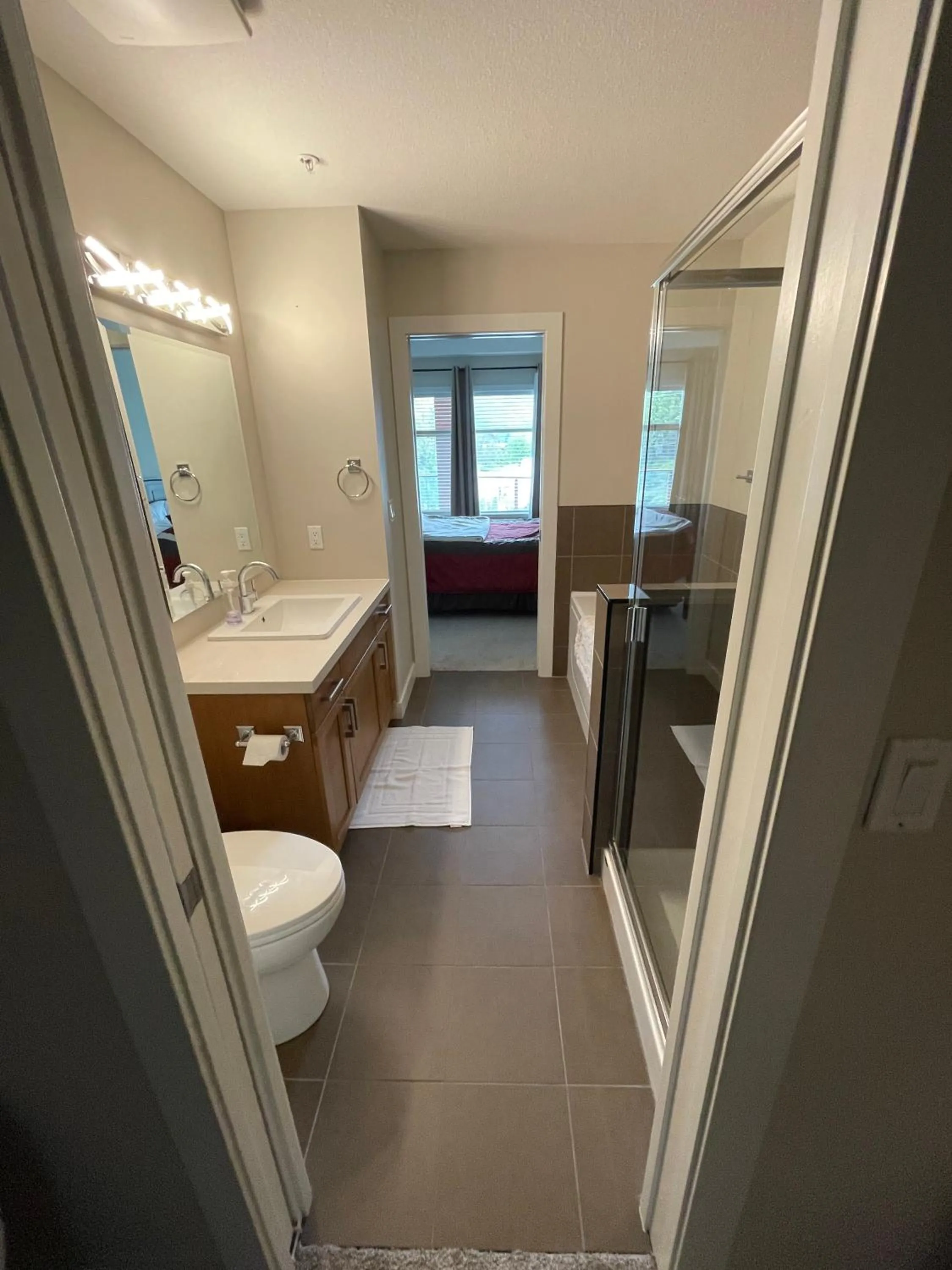 Stay In The Okanagan - Copper Sky, West Kelowna