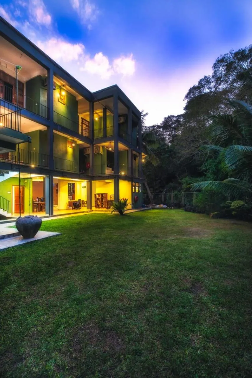 Property building in Sol Y Mar - Unawatuna