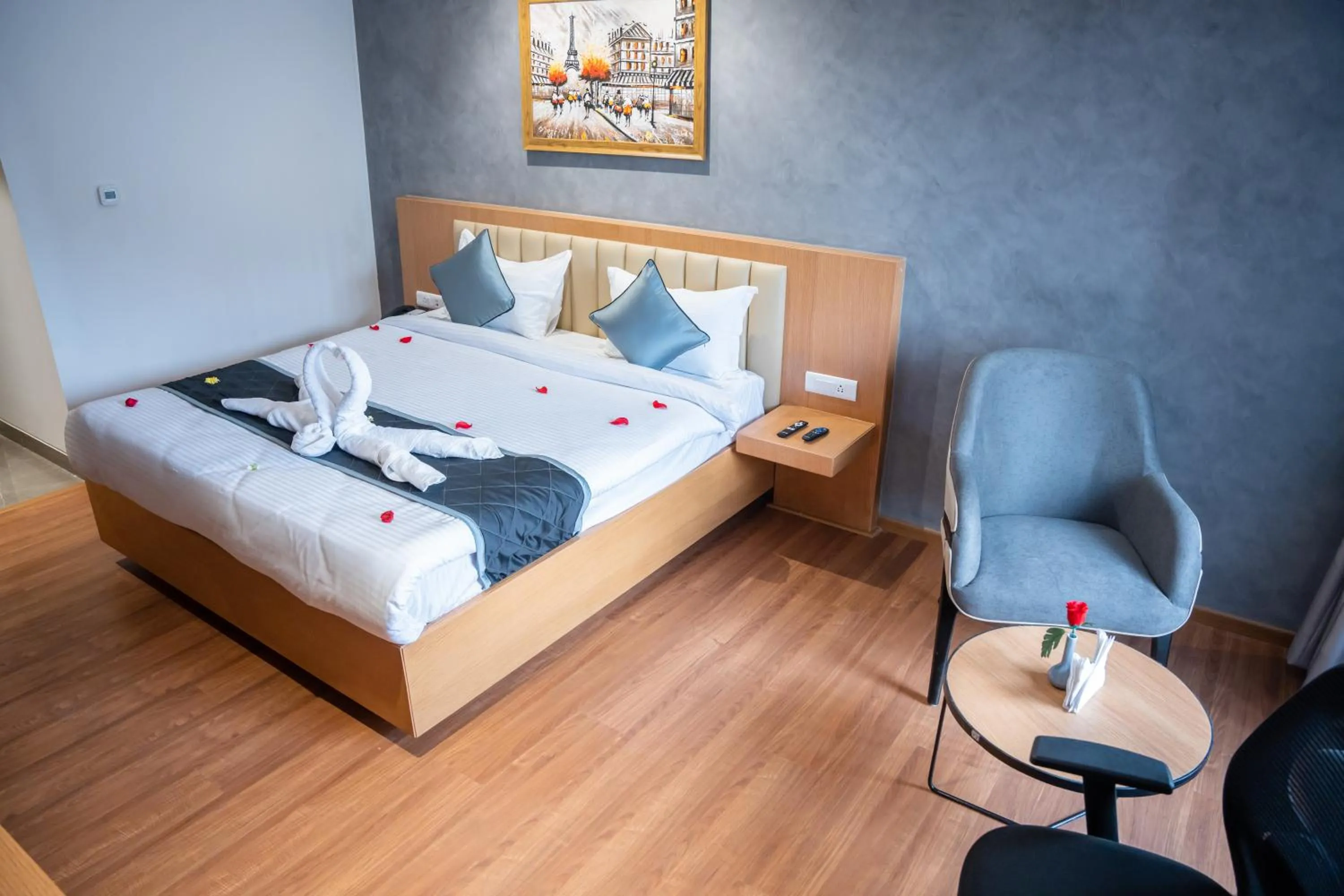 Bed in Hotel Tulips Grand