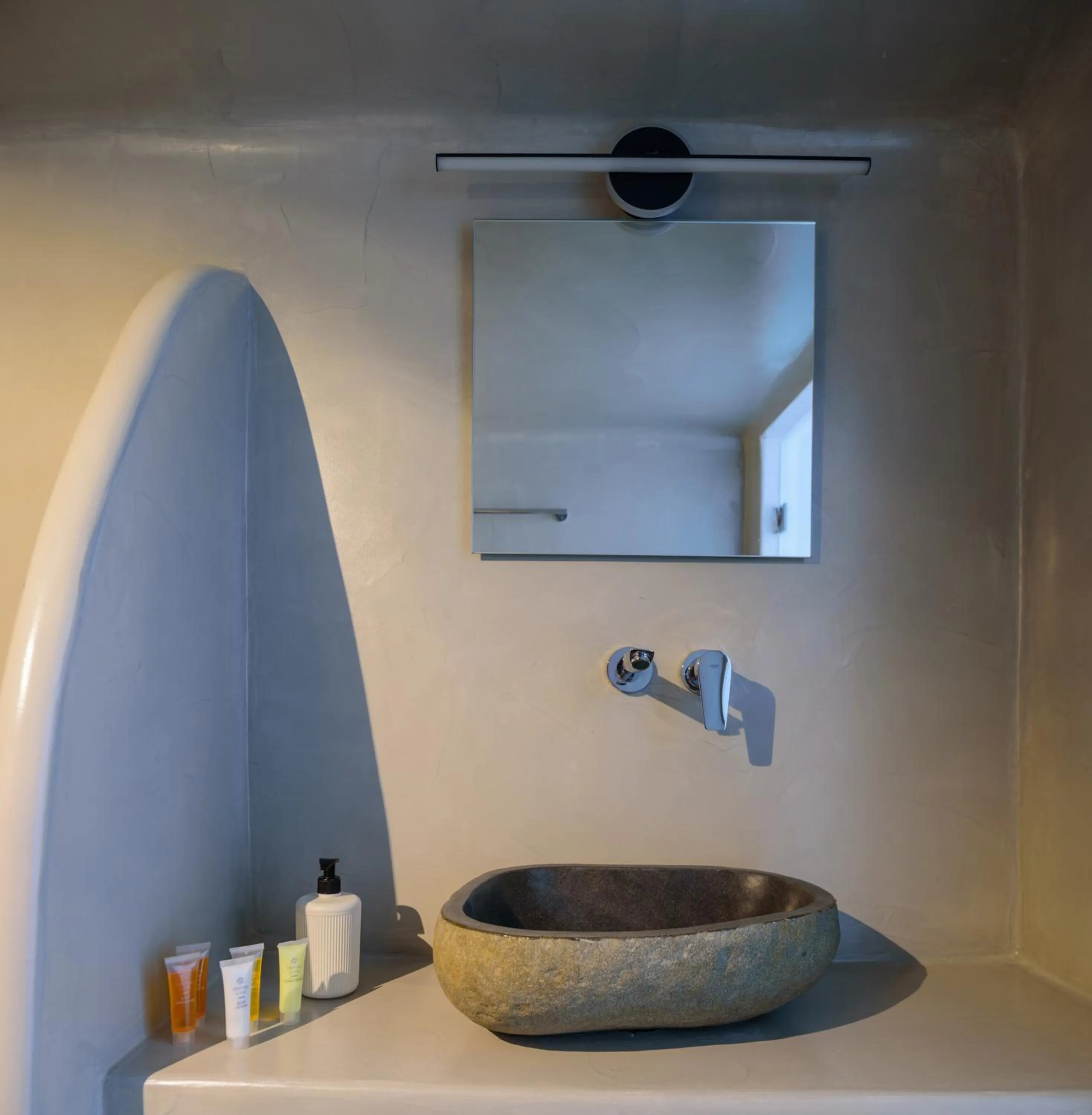 Bathroom in Tataki Family Hotel