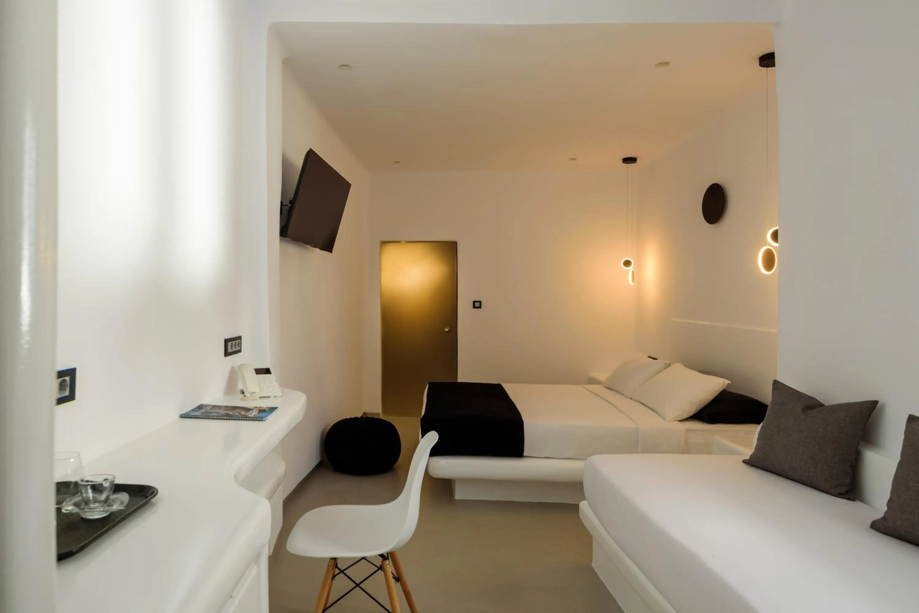 Bed in Tataki Family Hotel