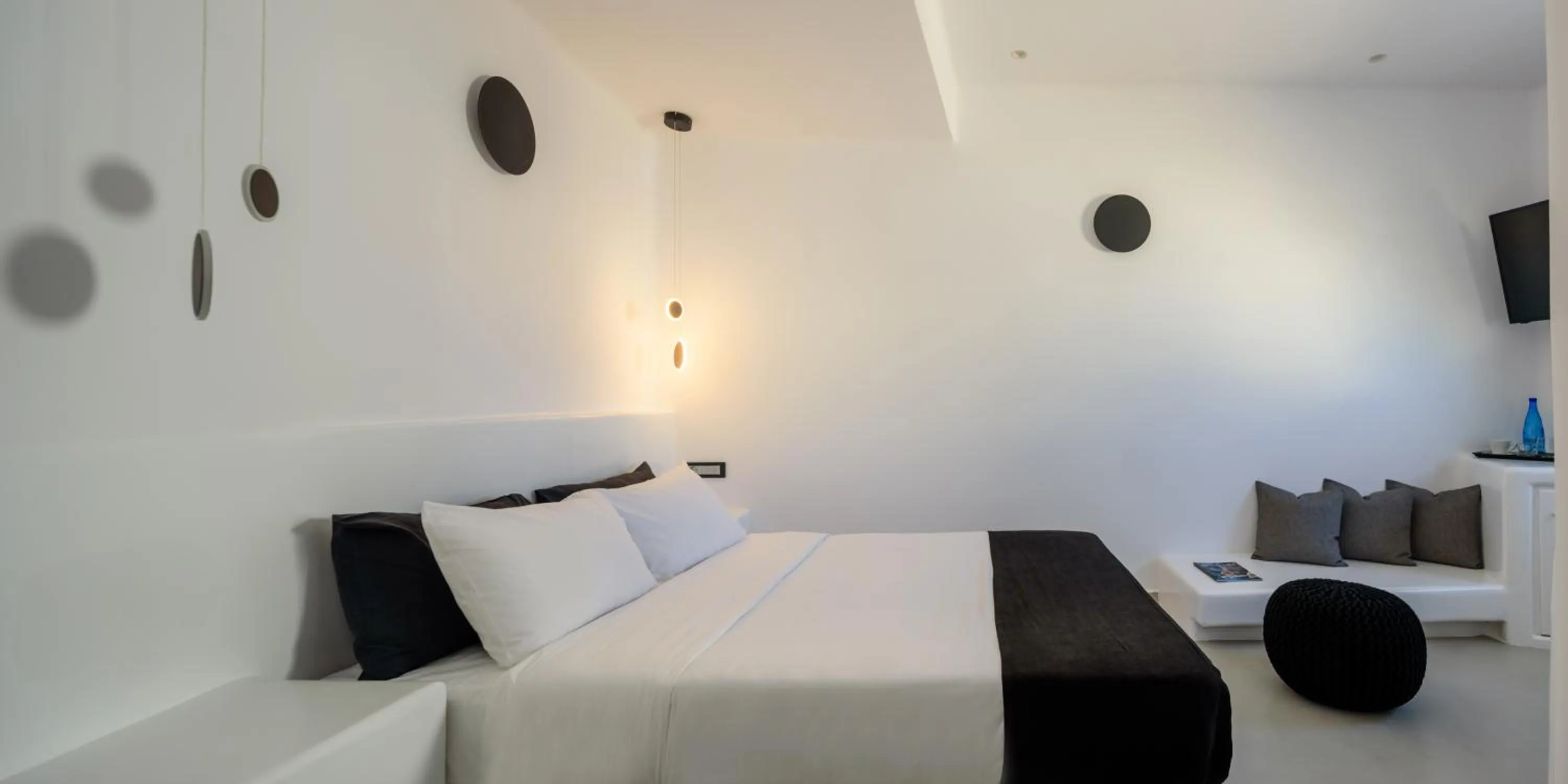 Bed in Tataki Family Hotel