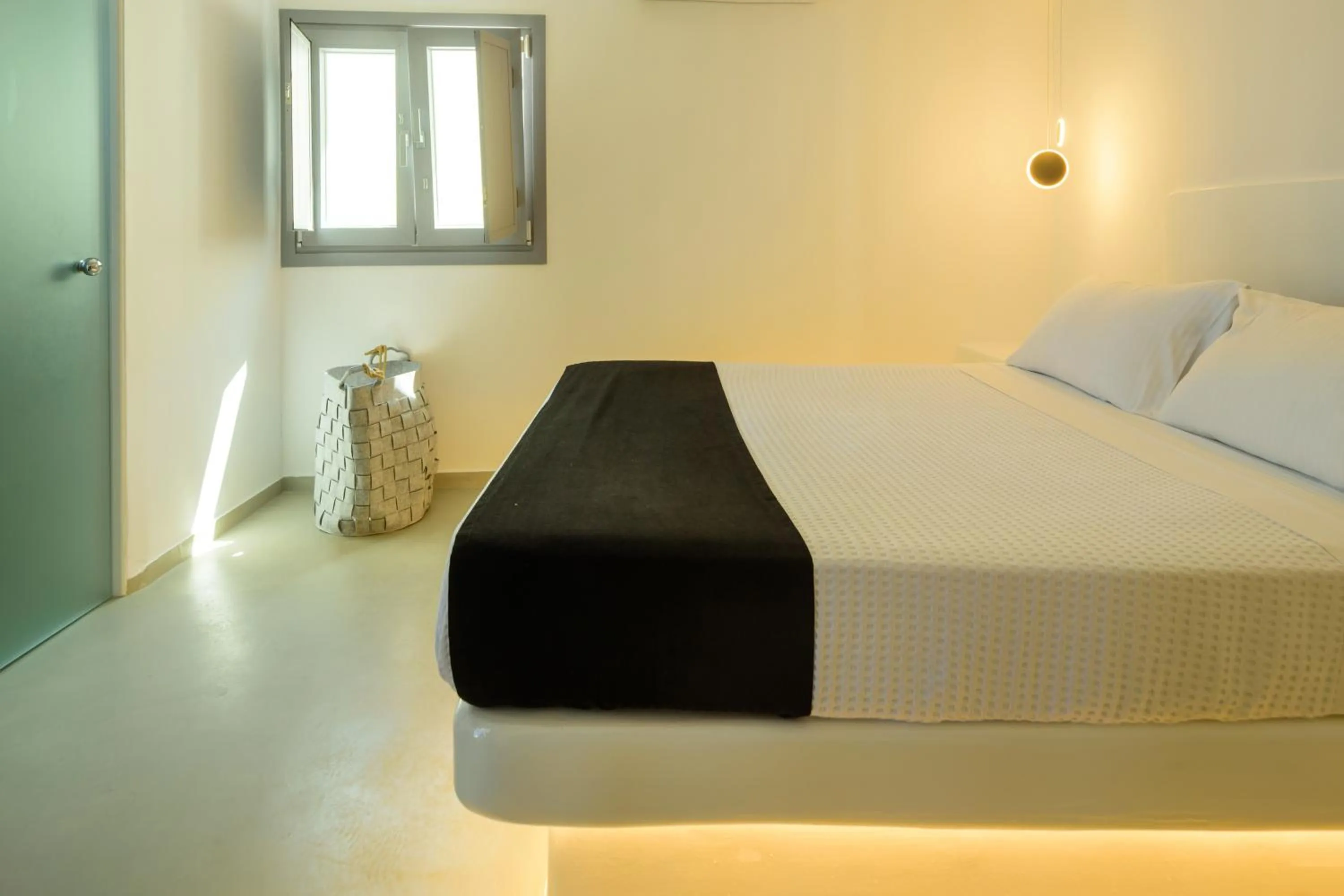 Bed in Tataki Family Hotel