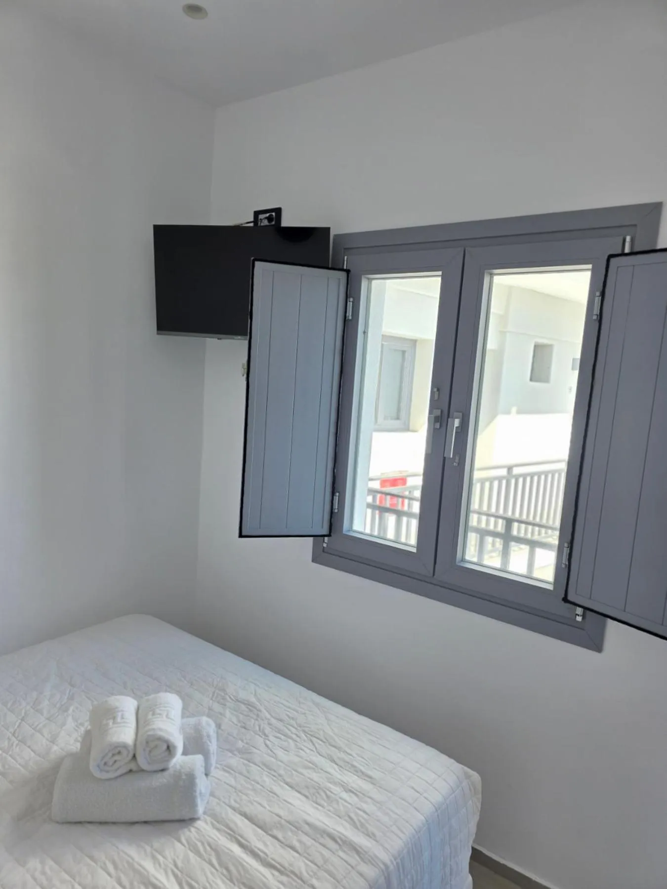 Bed in Tataki Family Hotel