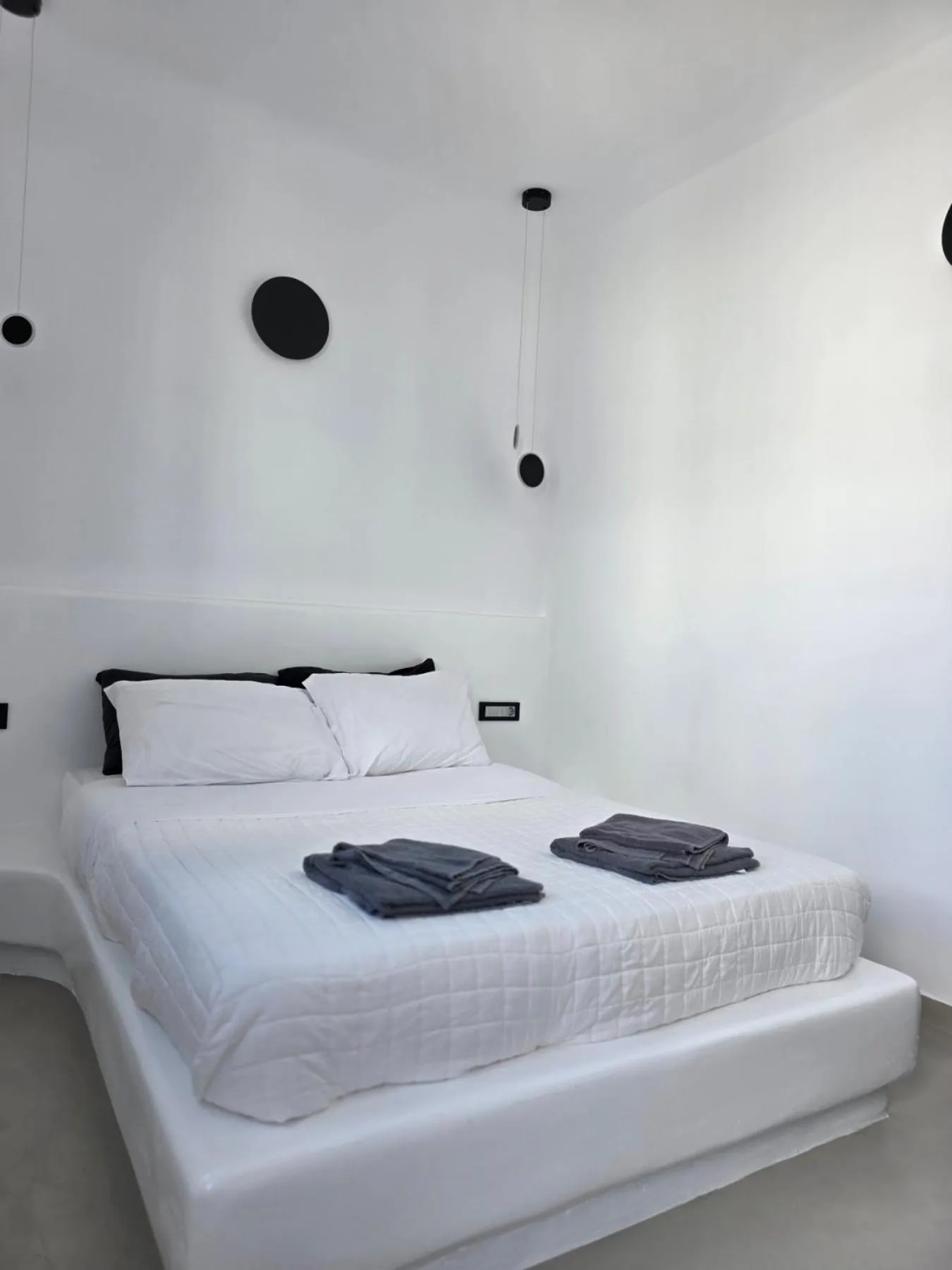 Bed in Tataki Family Hotel