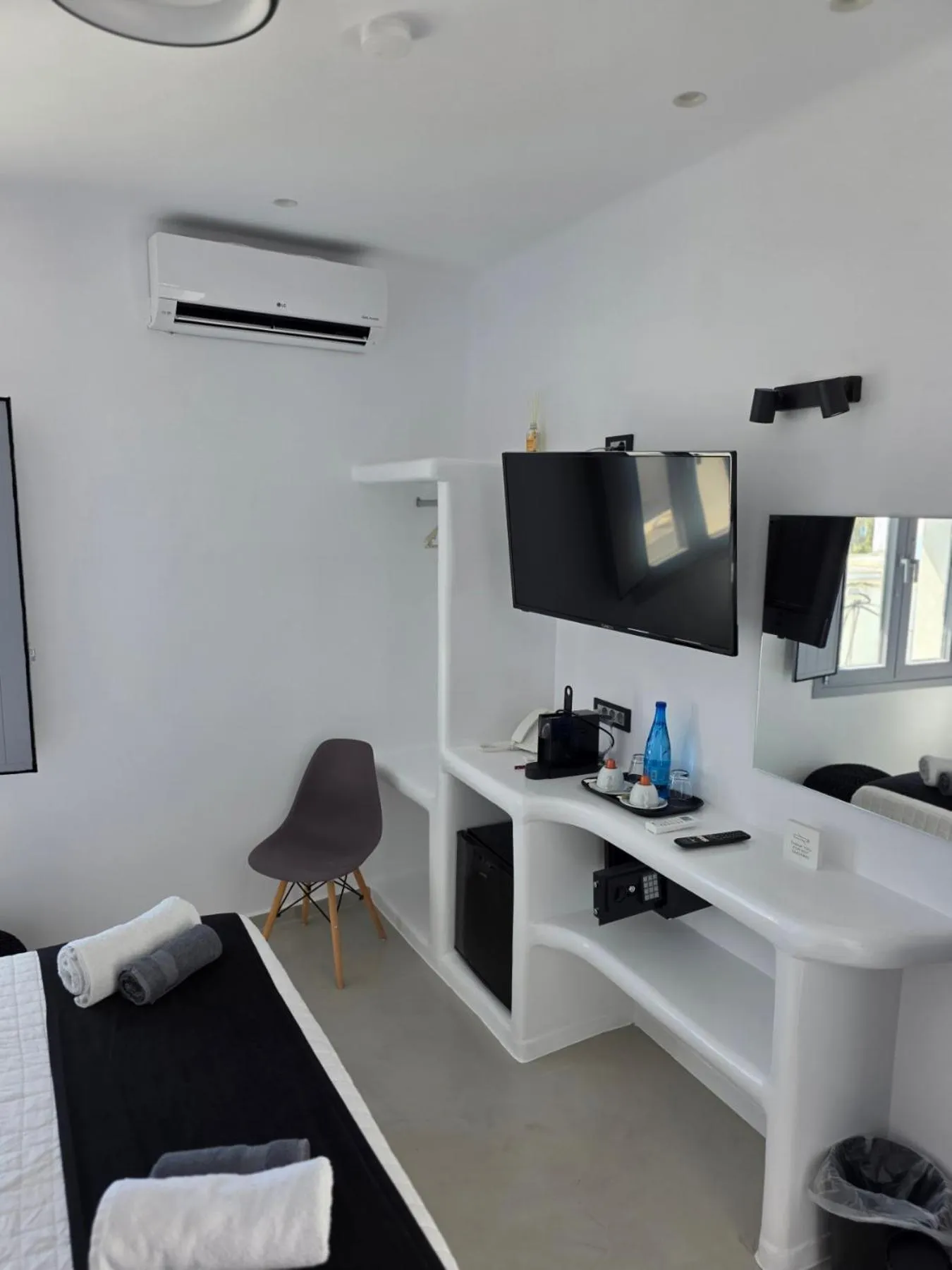 TV and multimedia in Tataki Family Hotel