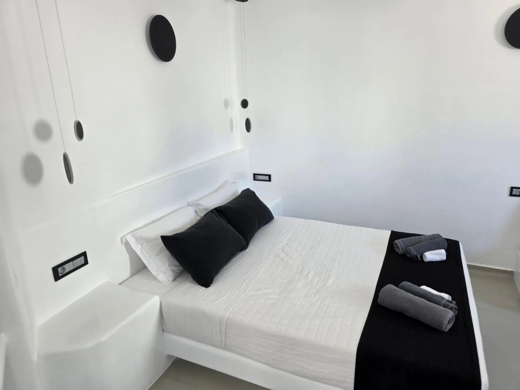 Bed in Tataki Family Hotel