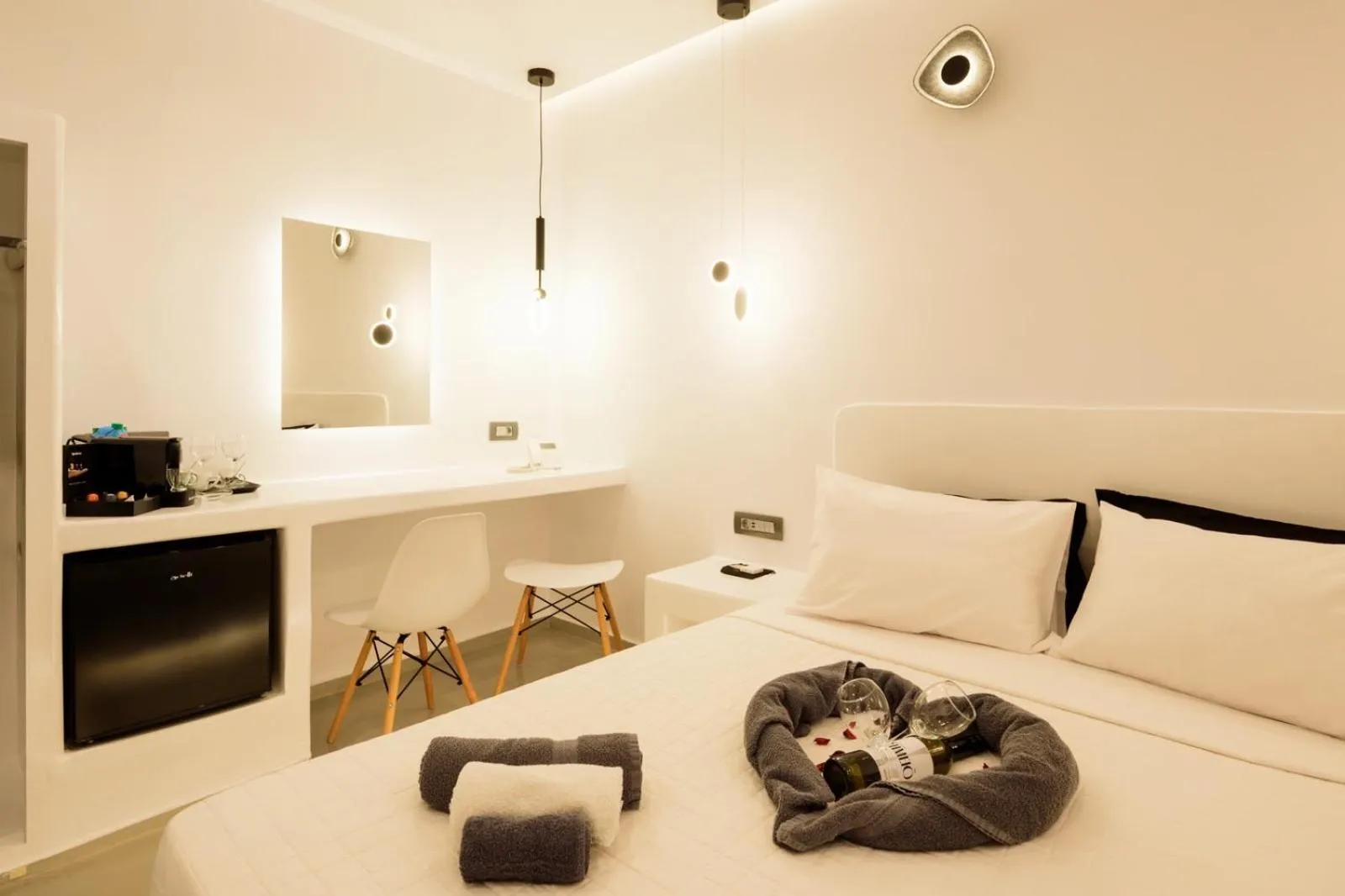 Bed in Tataki Family Hotel