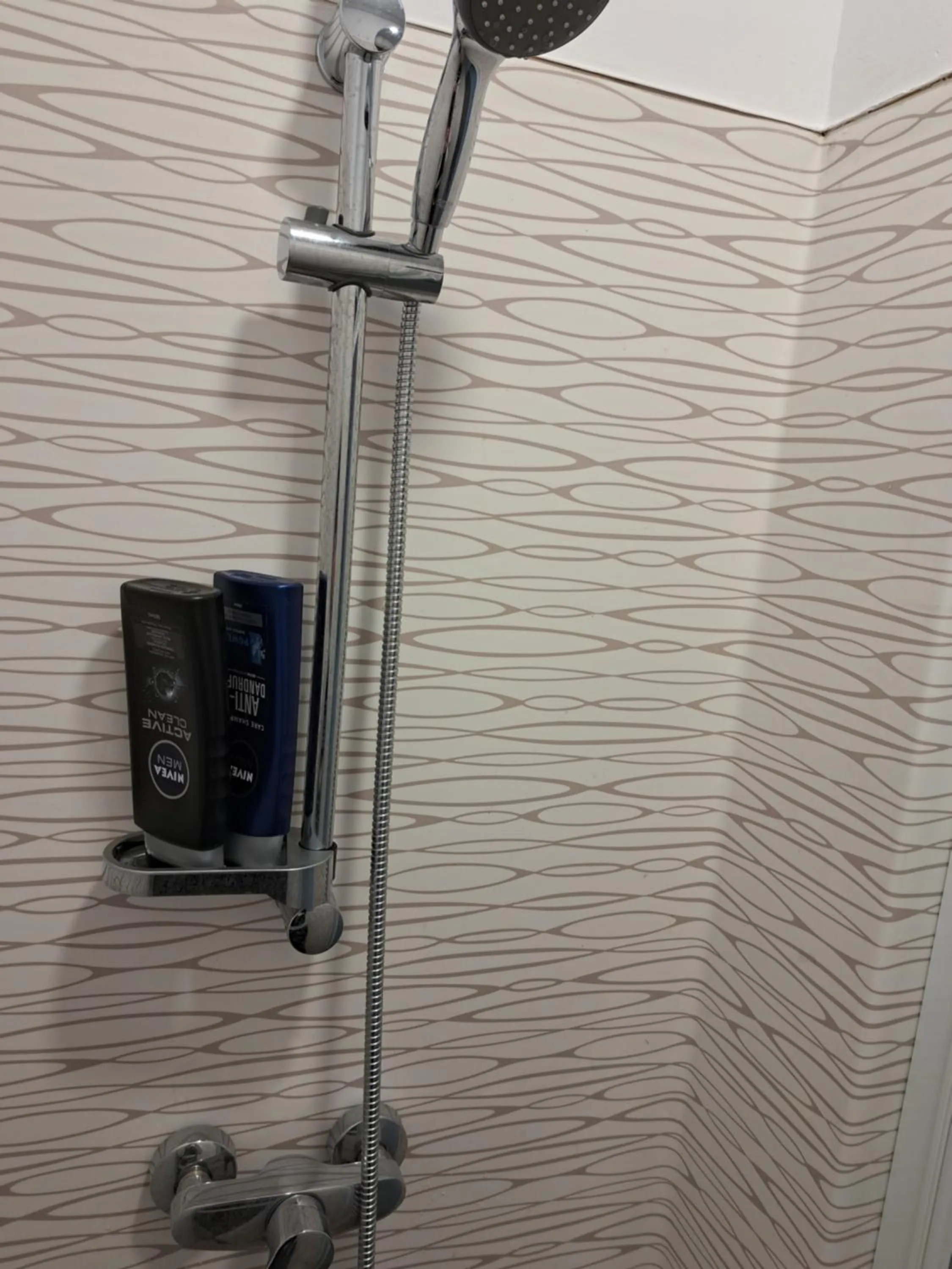 Shower in Casa Livia PP Aparthotel