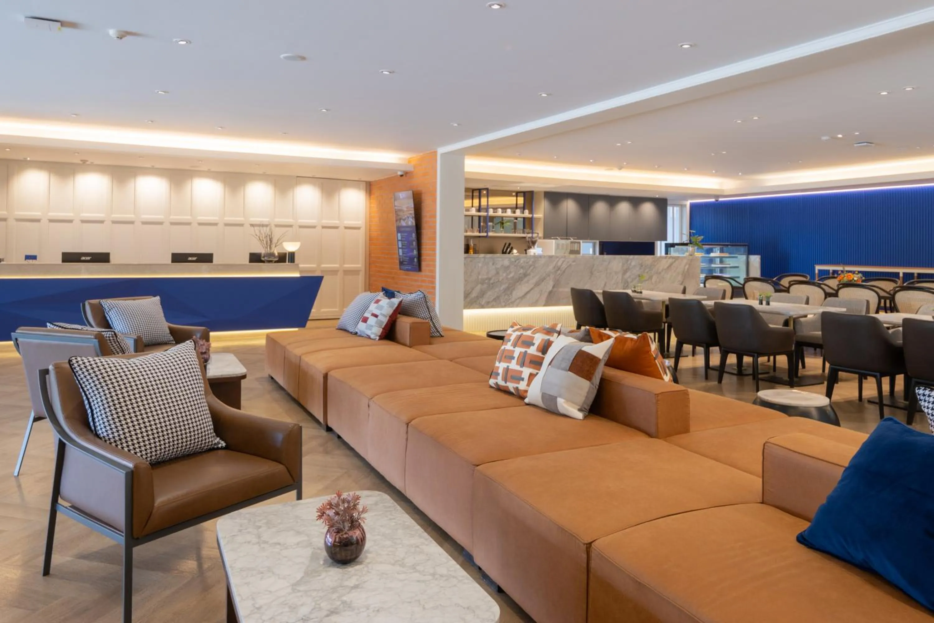 Lobby or reception in Blue Hippo & Red Crocodile Hotel