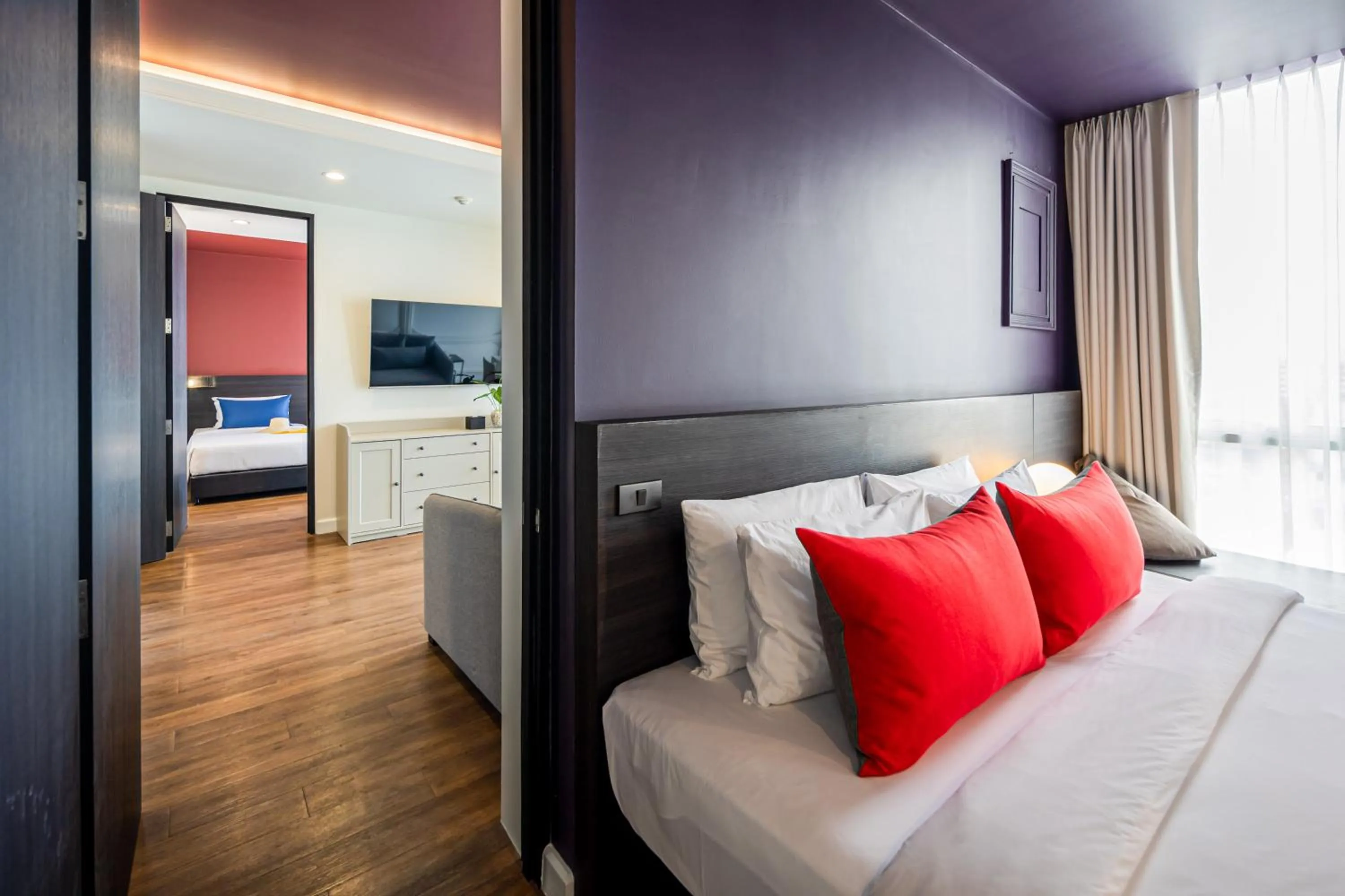 Bedroom, Bed in Blue Hippo & Red Crocodile Hotel