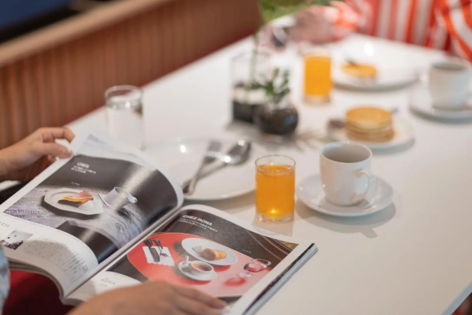 Restaurant/places to eat in Blue Hippo & Red Crocodile Hotel