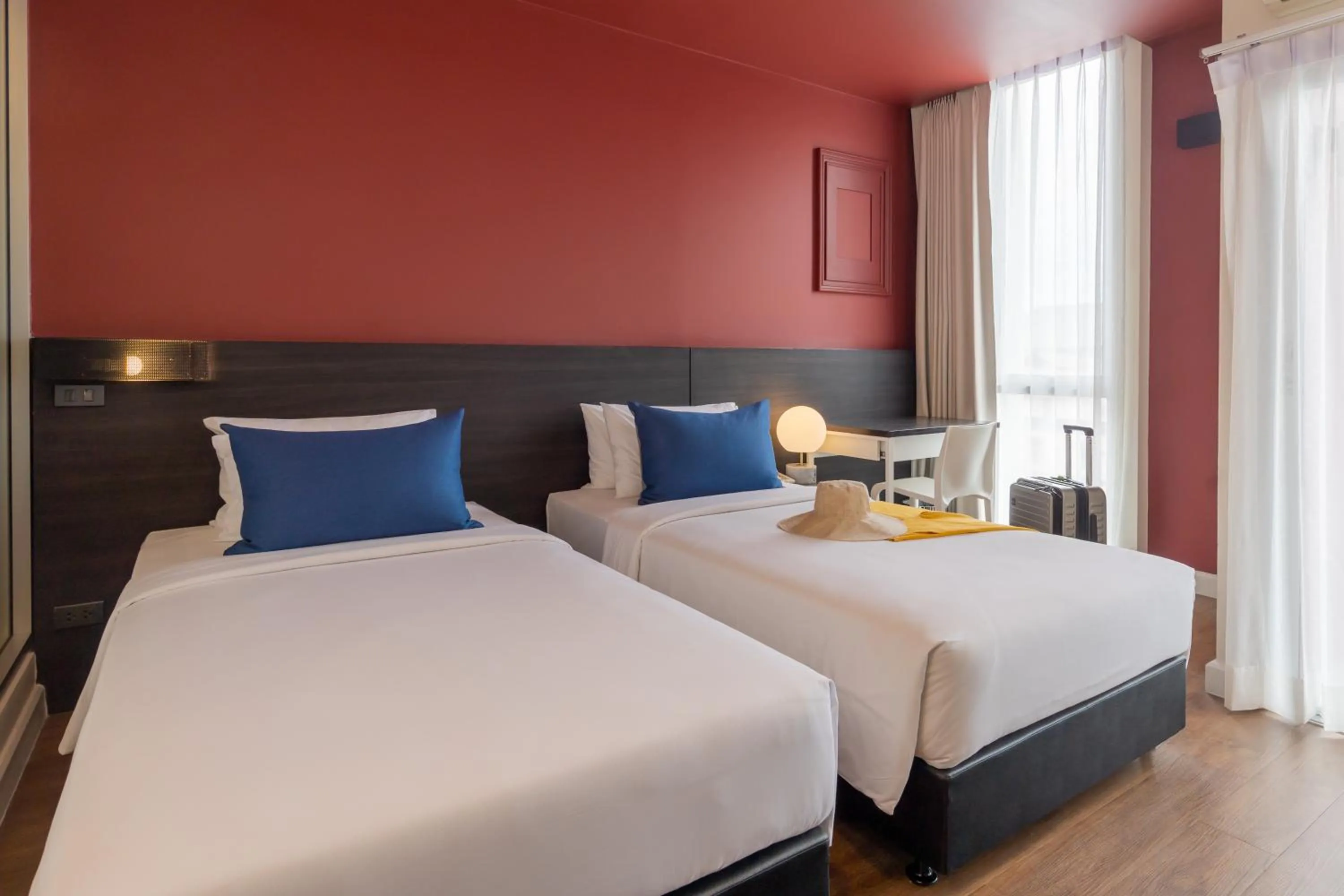 Bed in Blue Hippo & Red Crocodile Hotel