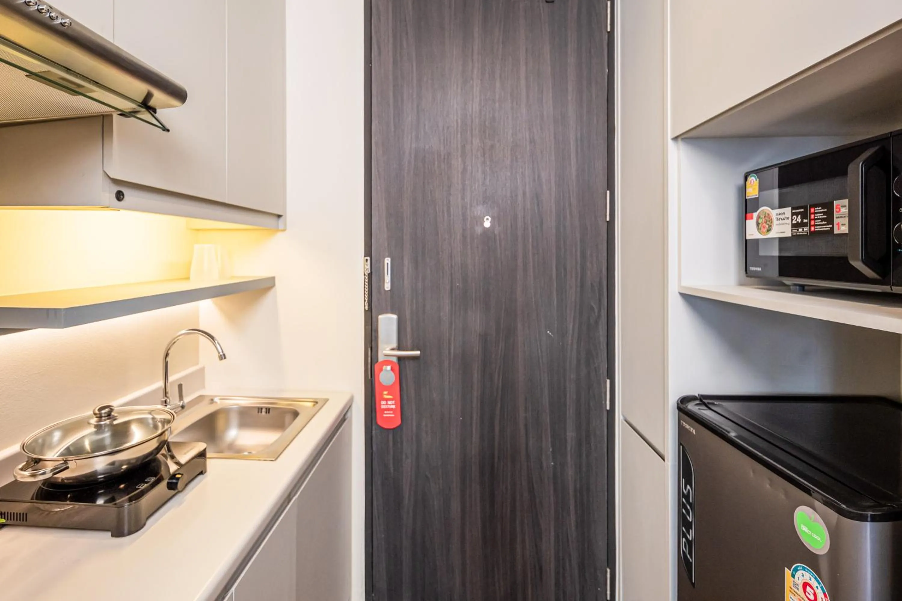 Kitchen or kitchenette in Blue Hippo & Red Crocodile Hotel