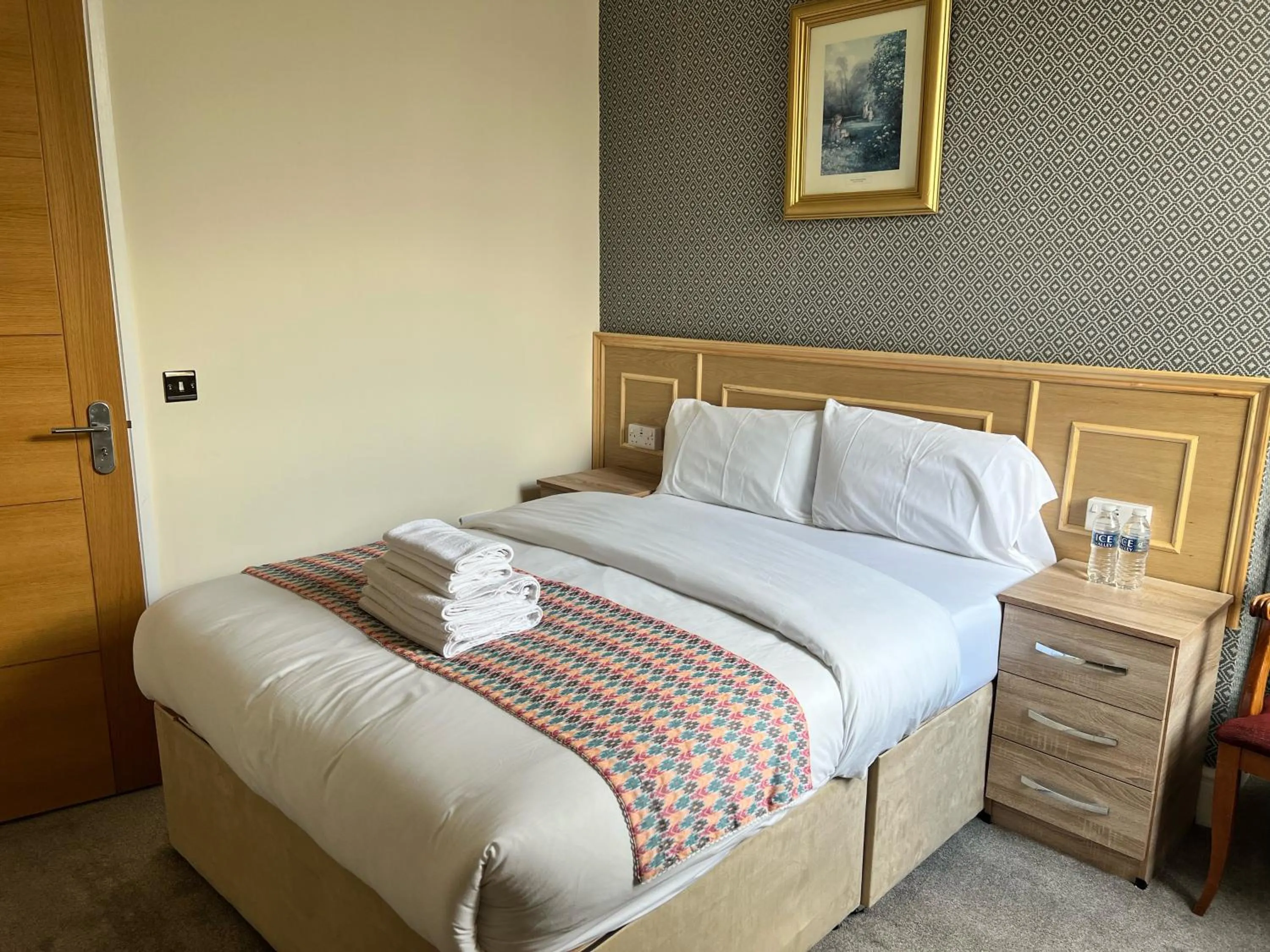 Bedroom, Bed in Earl David Hotel