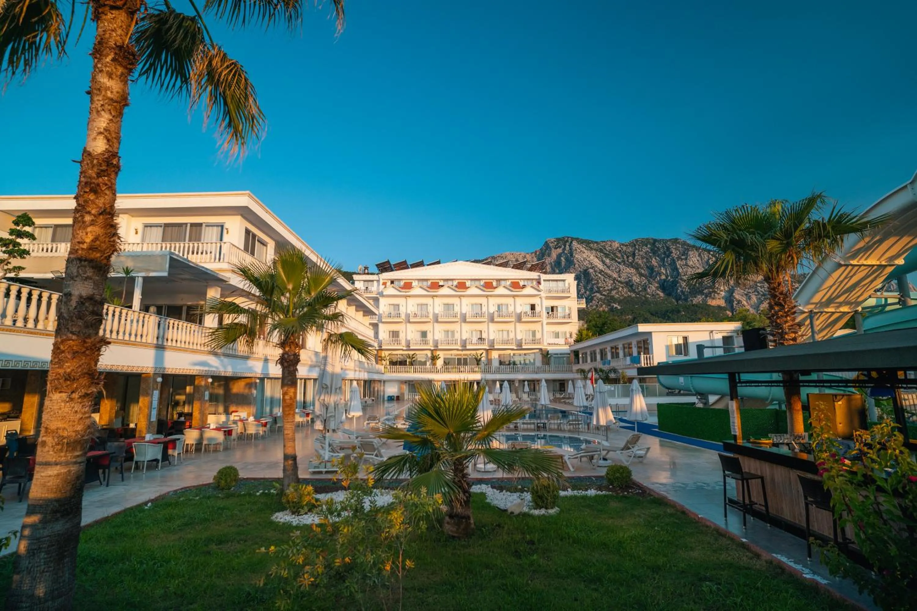 Property building in SL La Perla Hotel Kemer