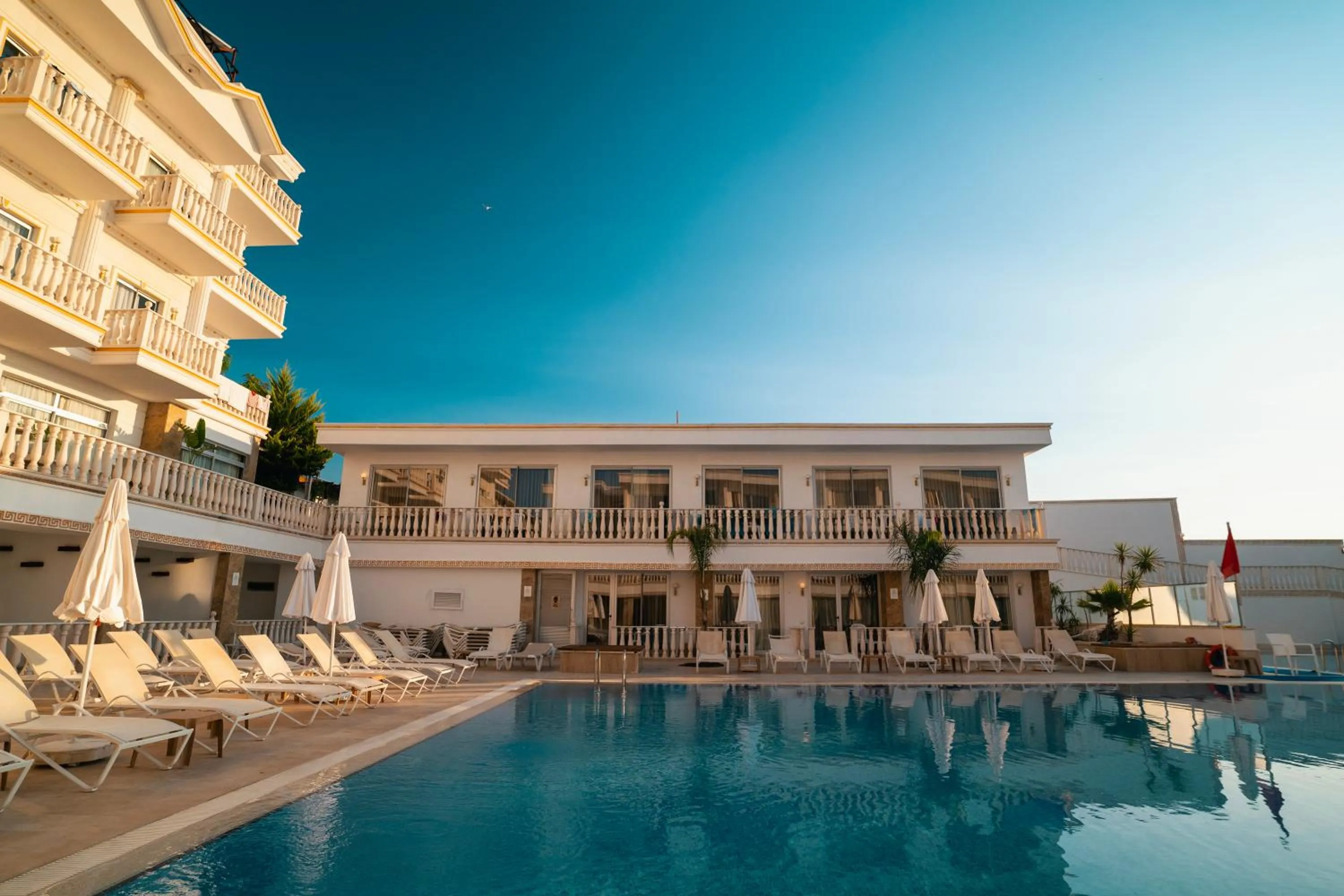 Pool view in SL La Perla Hotel Kemer