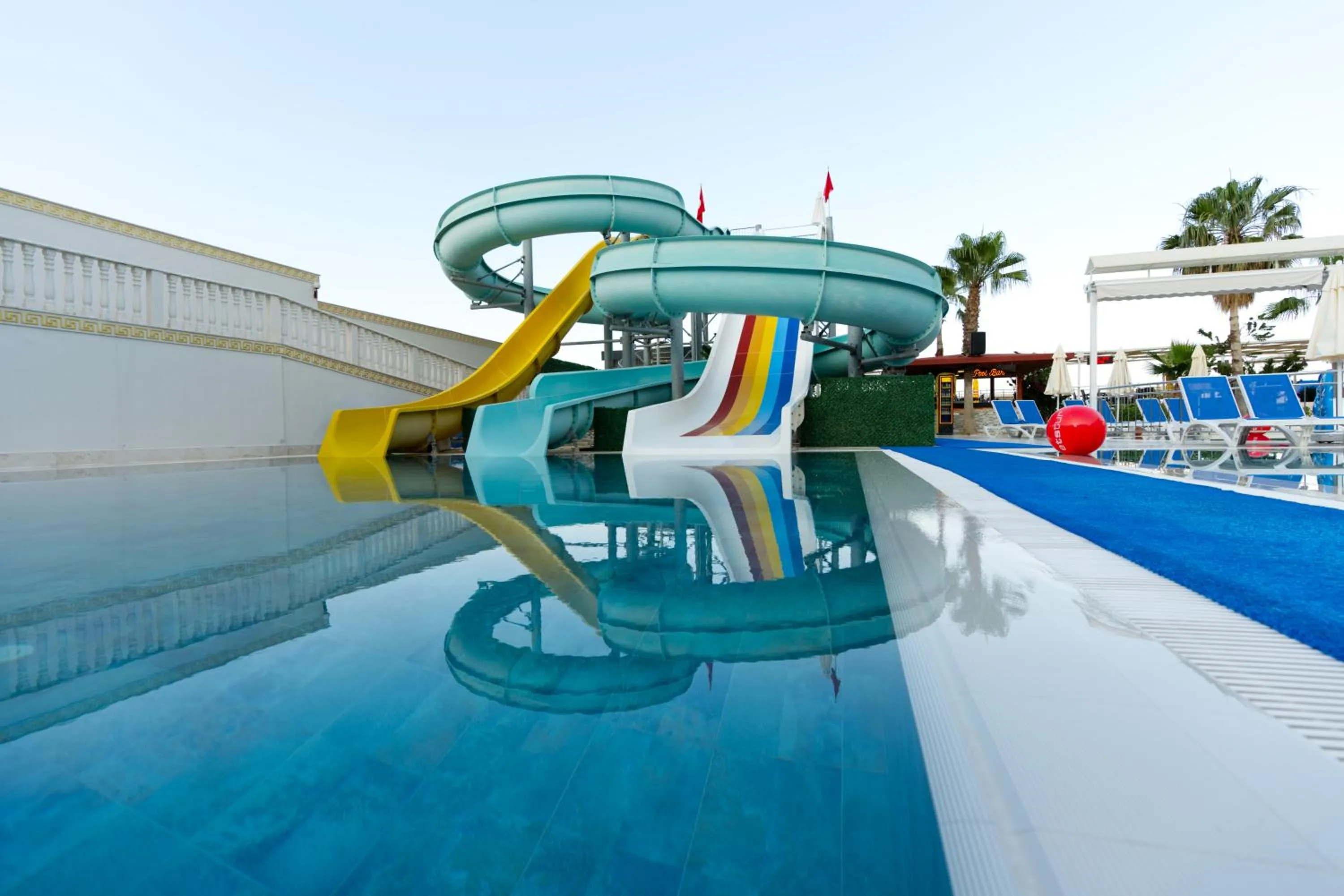 Swimming pool in SL La Perla Hotel Kemer