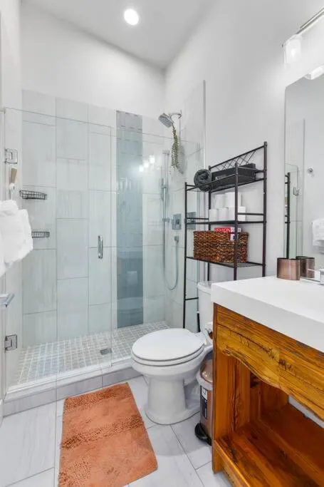 Modern Sustainable Design in Ballard - 92 Wlkscore