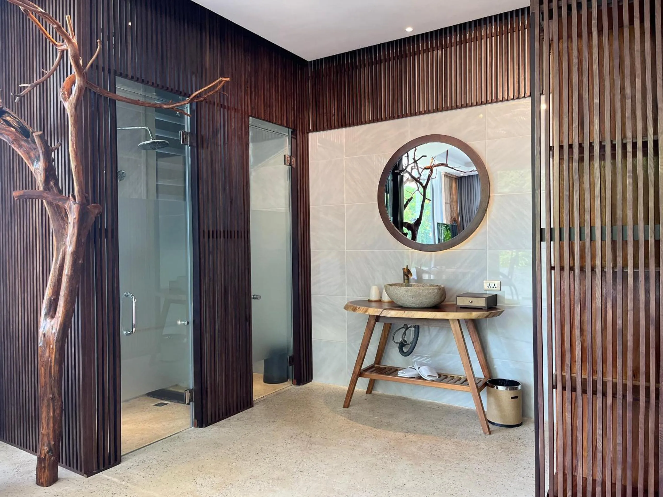 Bathroom in Minawa Kenhga Resort & Spa Ninh Binh