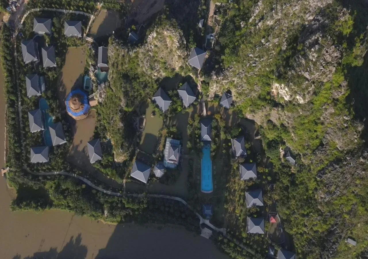 Property building in Minawa Kenhga Resort & Spa Ninh Binh