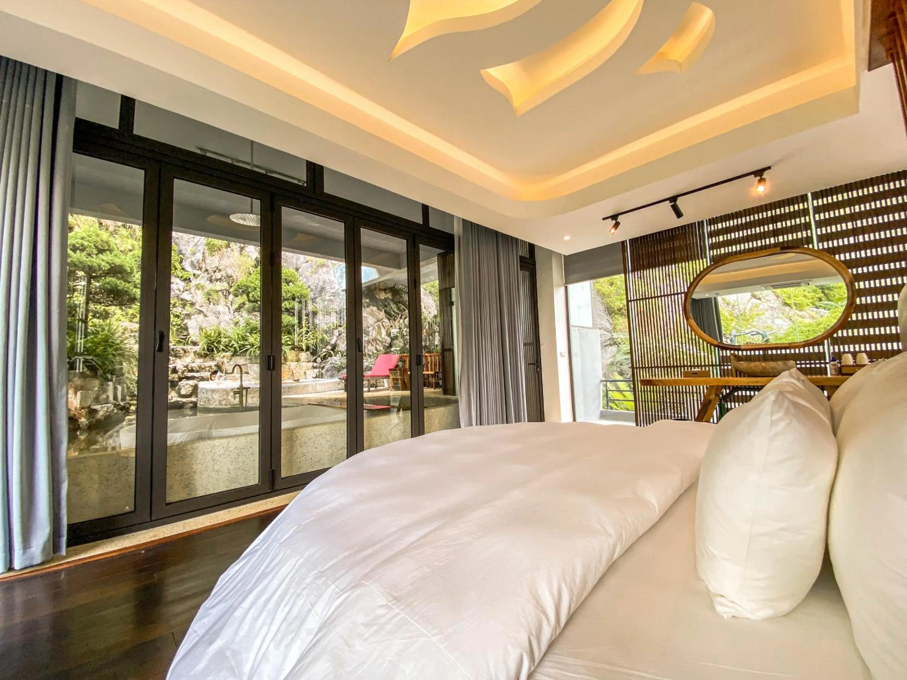 Bedroom, Bed in Minawa Kenhga Resort & Spa Ninh Binh