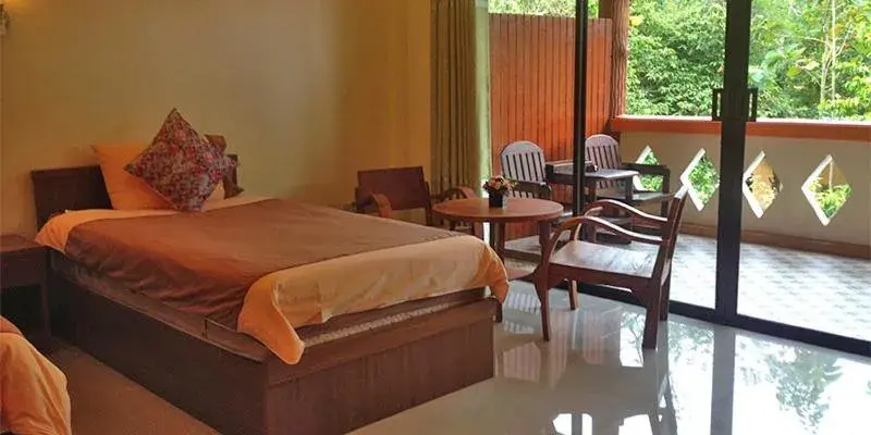 Deluxe Double or Twin Room with Pool View in Baan Suan Villas Resort Deluxe Double or Twin Room with Pool View in Baan Suan Villas Resort