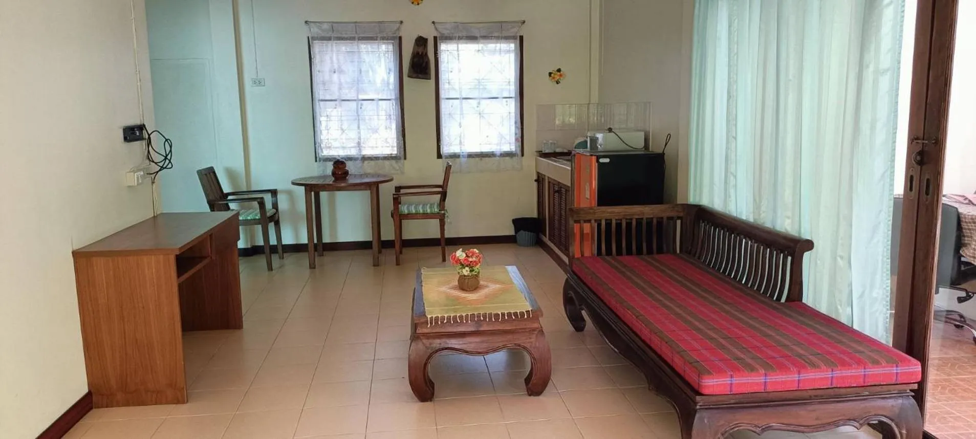 Living room, Bed in Baan Suan Villas Resort