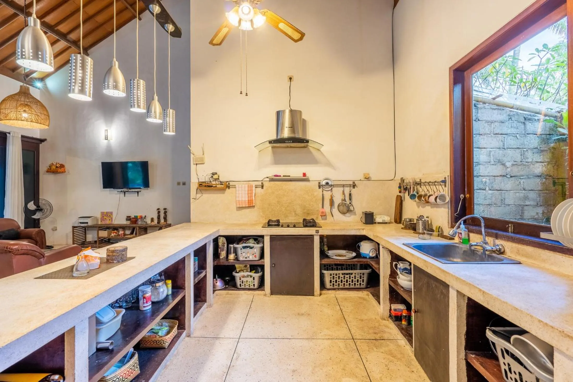 TV and multimedia in Surya Villa Manggis