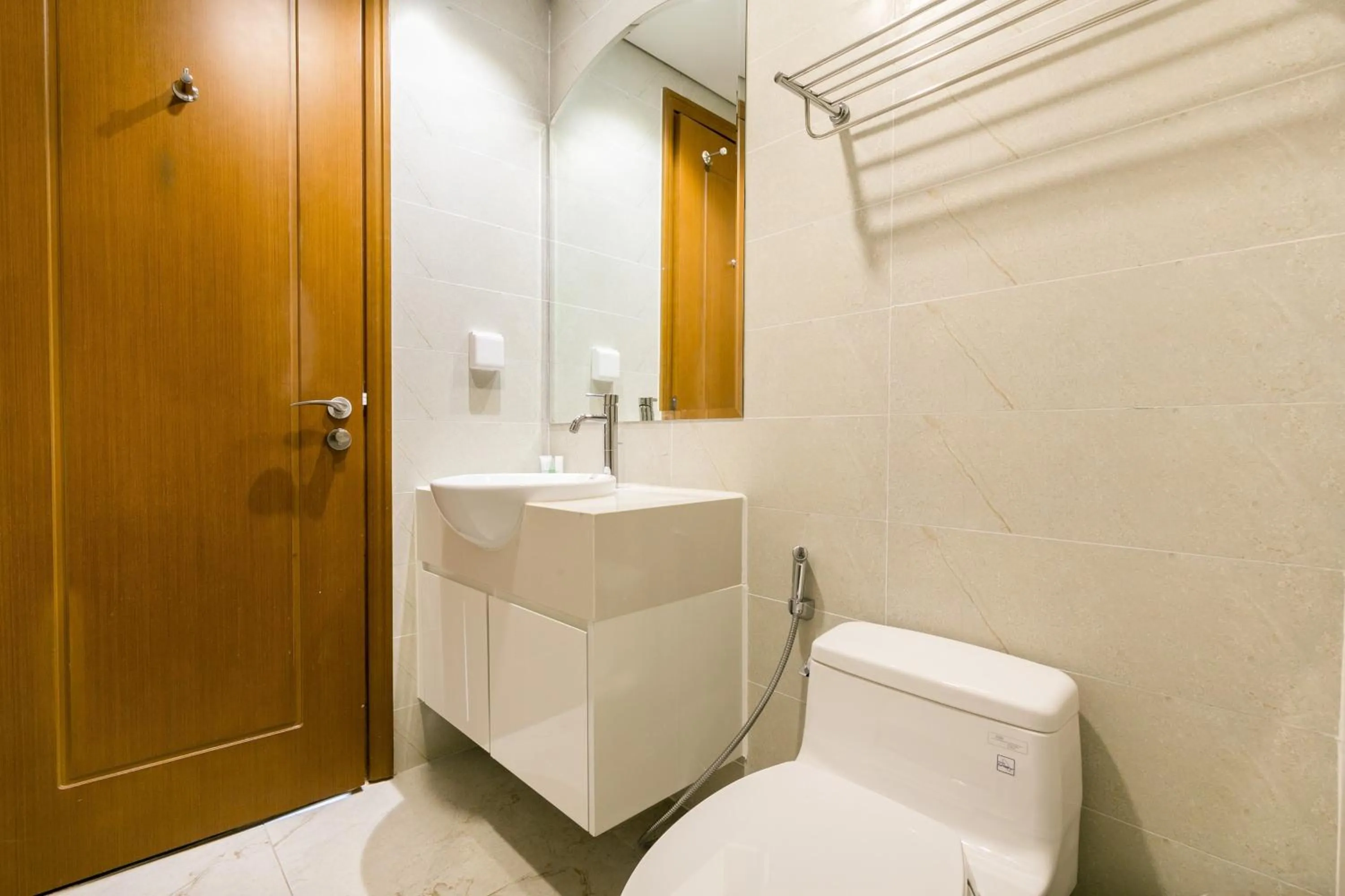 Shower in Elvita Landmark Luxury Residence