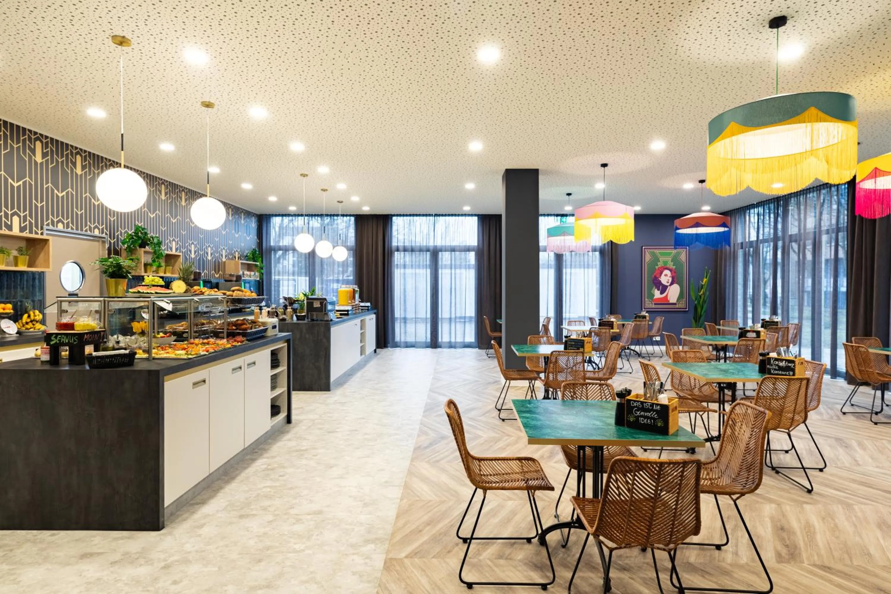 Breakfast in Holiday Inn - the niu, Flower Konstanz by IHG