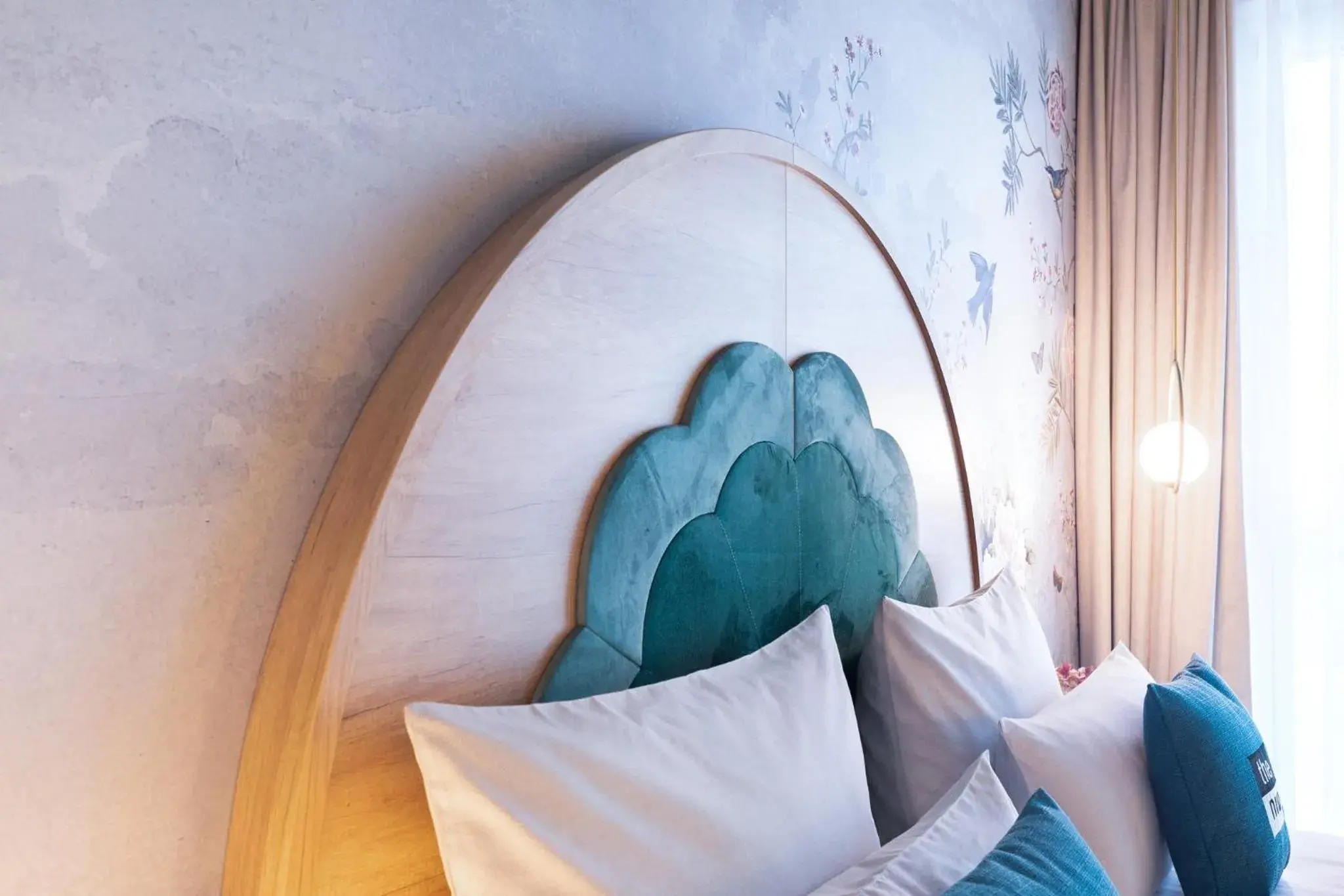 Premium Queen Room with Kitchenette in Holiday Inn - the niu, Flower Konstanz by IHG Premium Queen Room with Kitchenette in Holiday Inn - the niu, Flower Konstanz by IHG