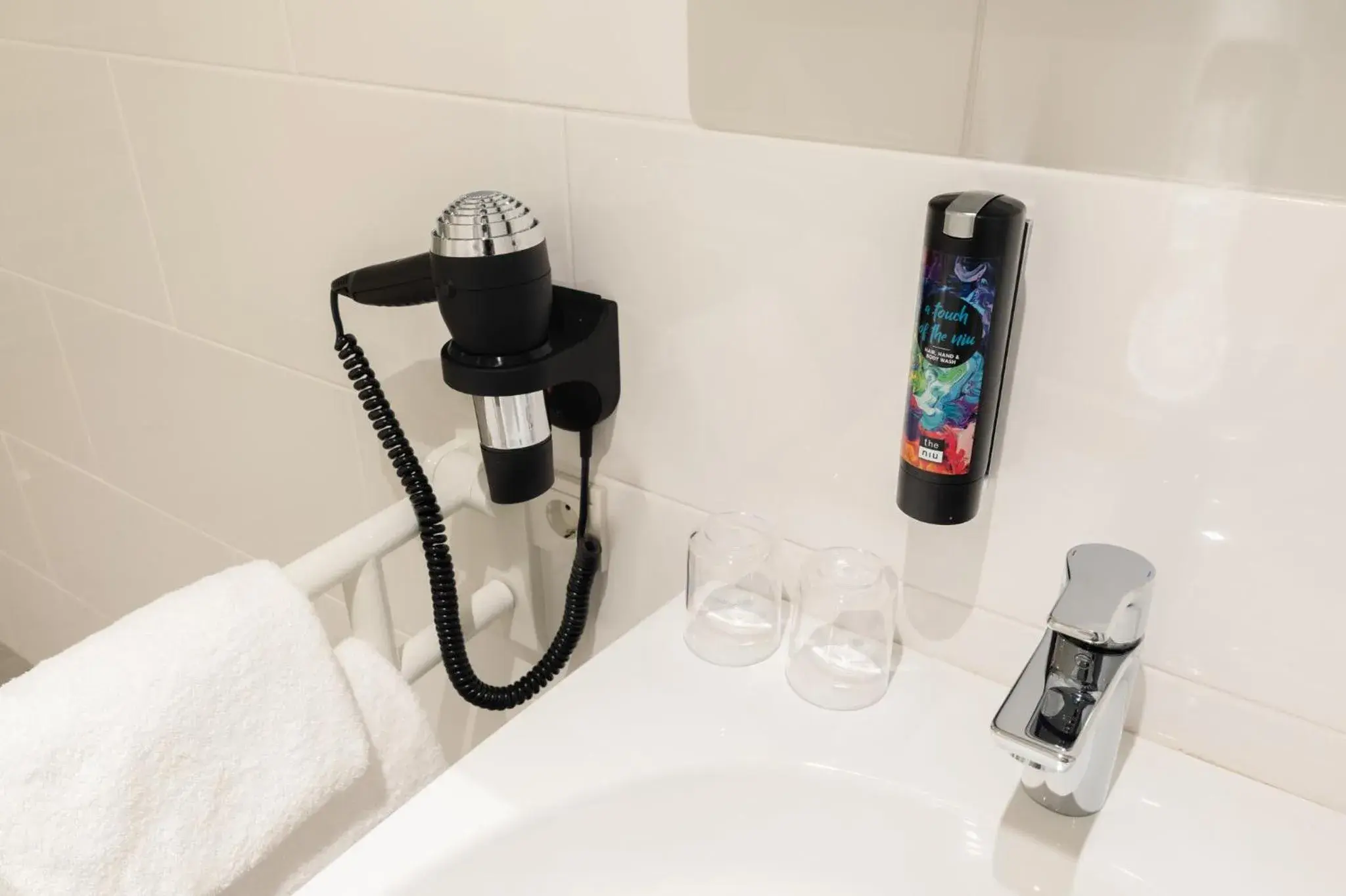 Standard Queen Room in Holiday Inn - the niu, Flower Konstanz by IHG Standard Queen Room in Holiday Inn - the niu, Flower Konstanz by IHG