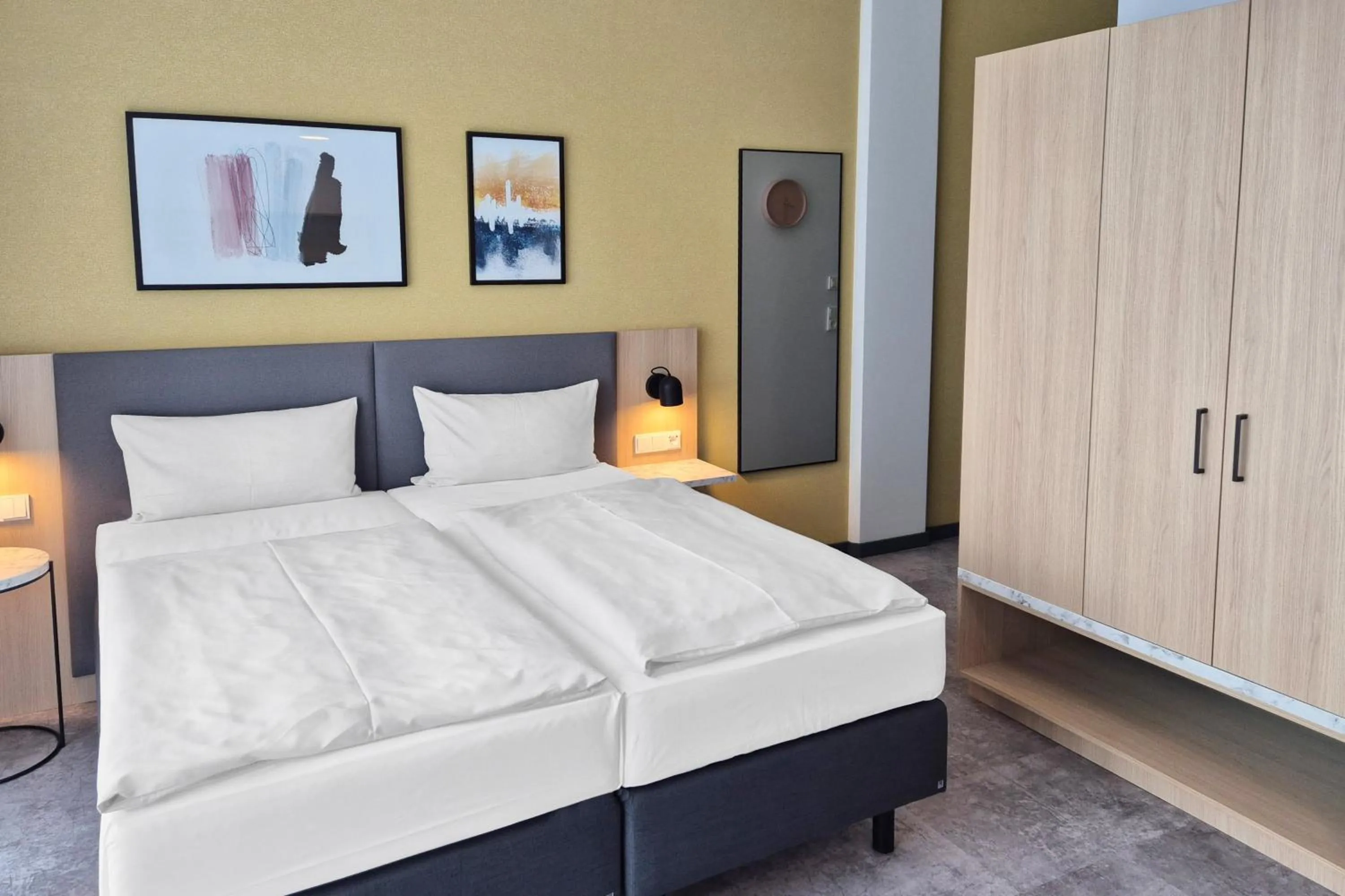 Photo of the whole room, Bed in Candlewood Suites Berlin Airport by IHG