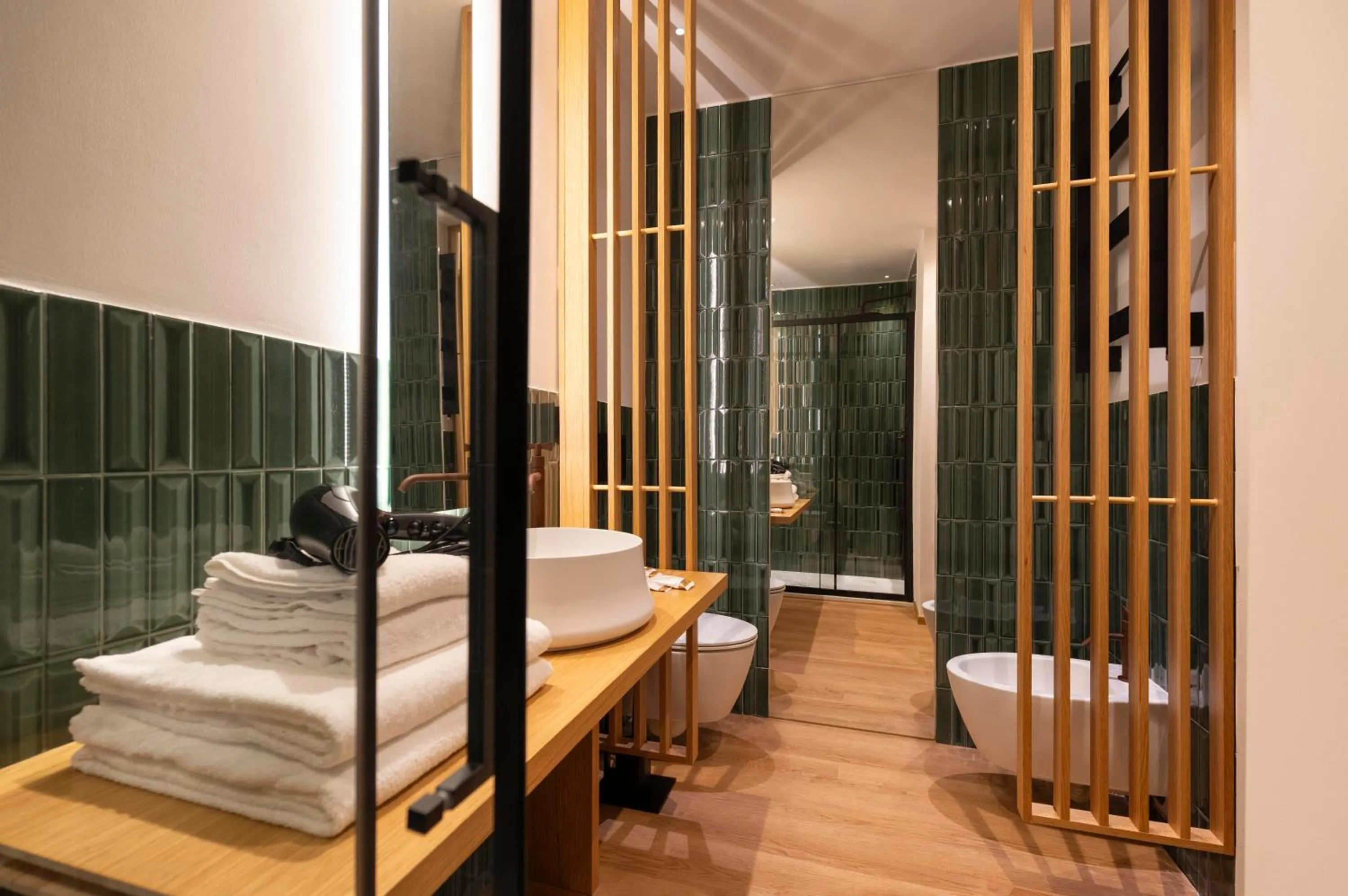 Bathroom, Bed in Palazzetto Symphony