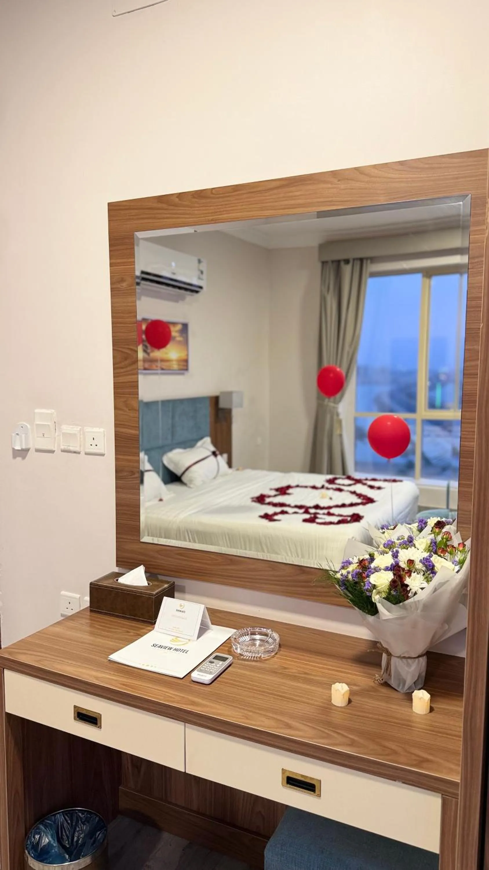 Bed in SEAVIEW HOTEL