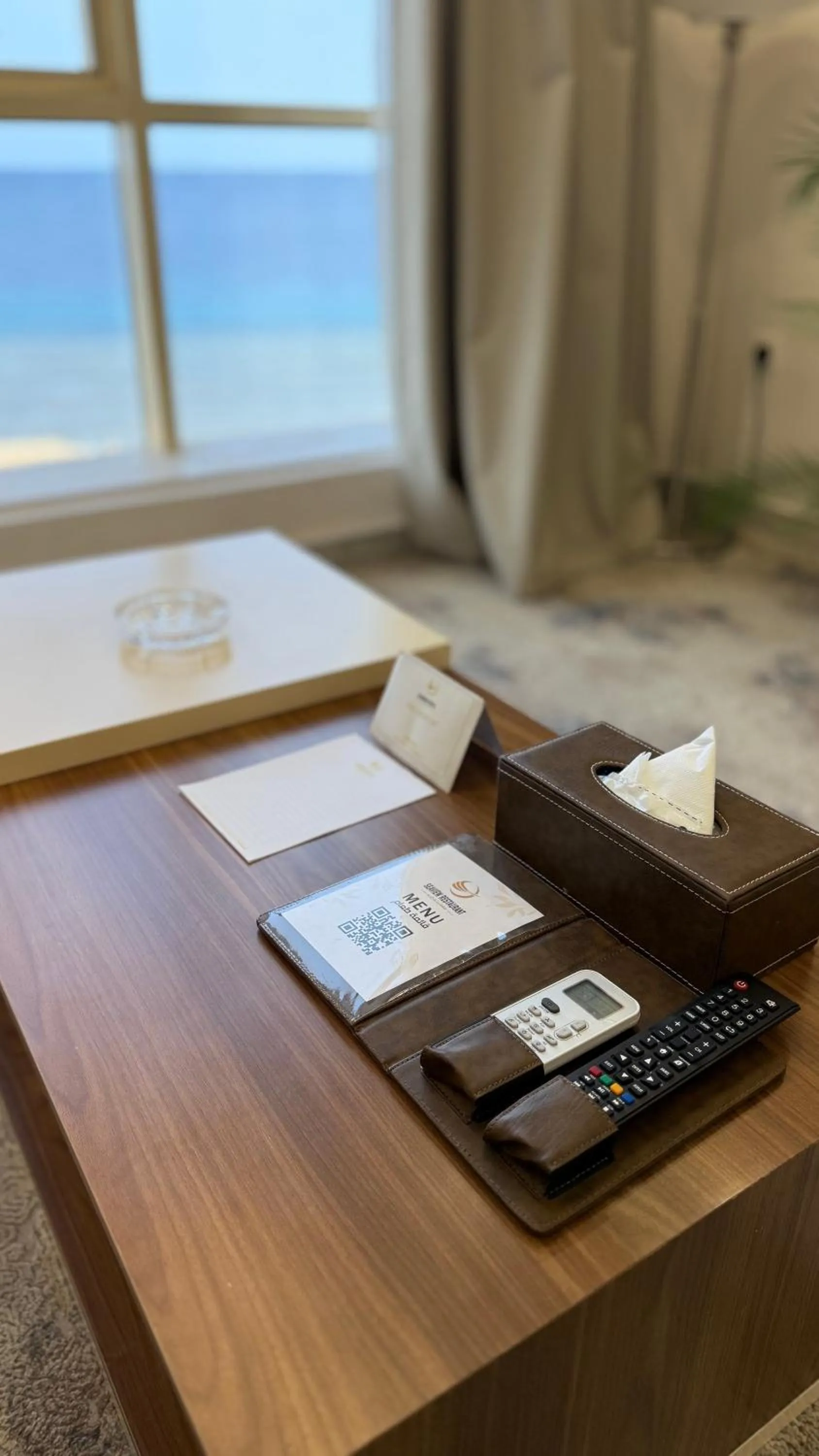 TV and multimedia in SEAVIEW HOTEL