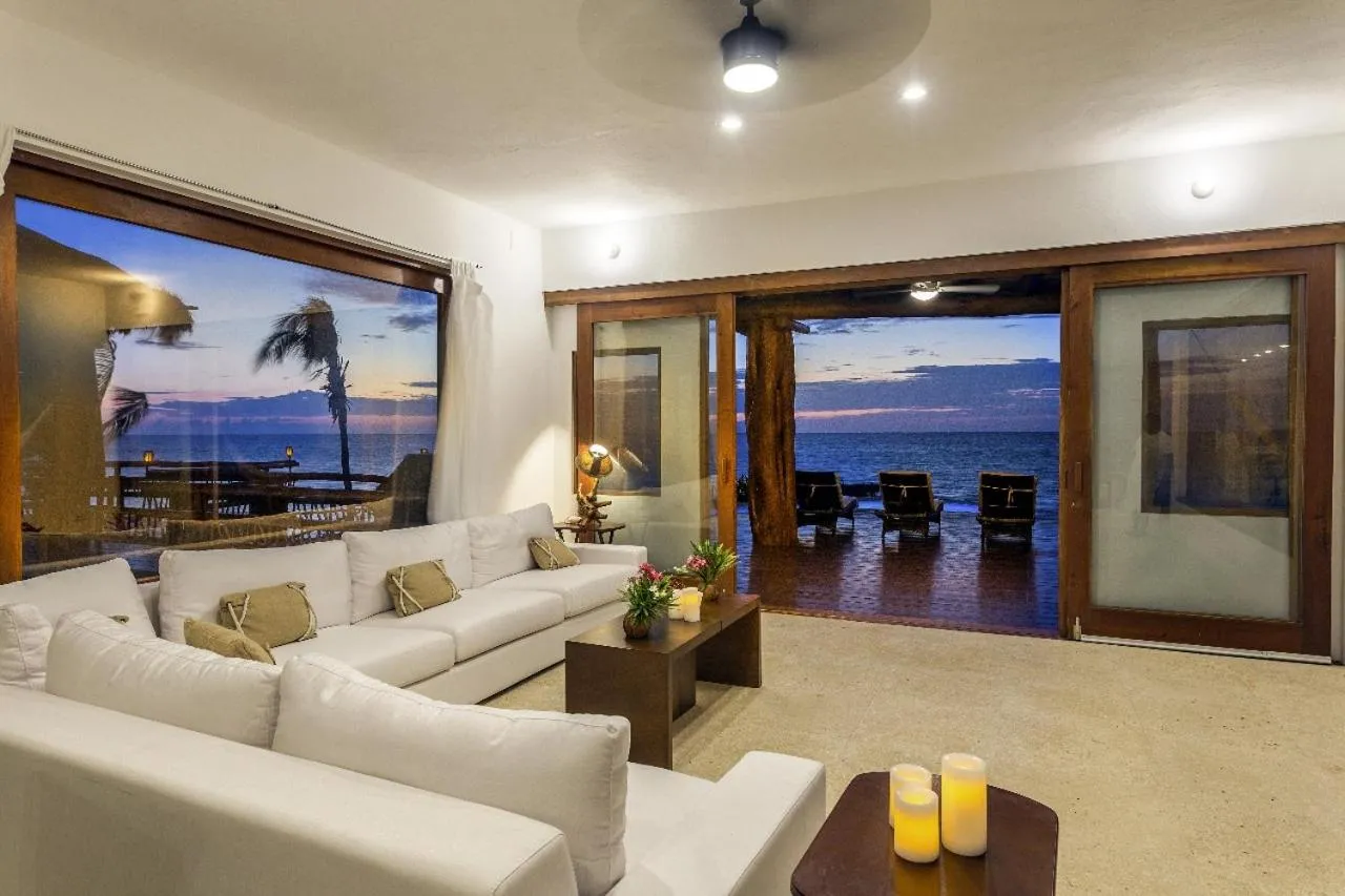 Seating area in DK Luxury Ocean Front Villa - Adults Only