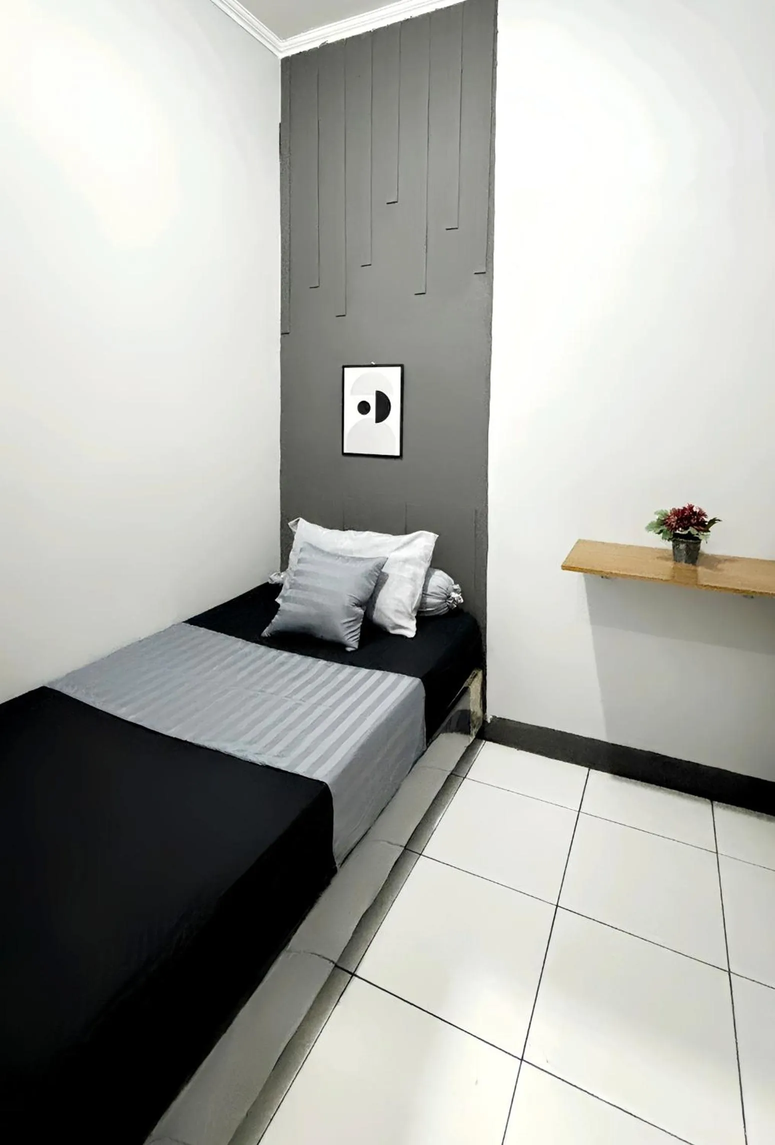 Bedroom, Bed in NgeKost harian