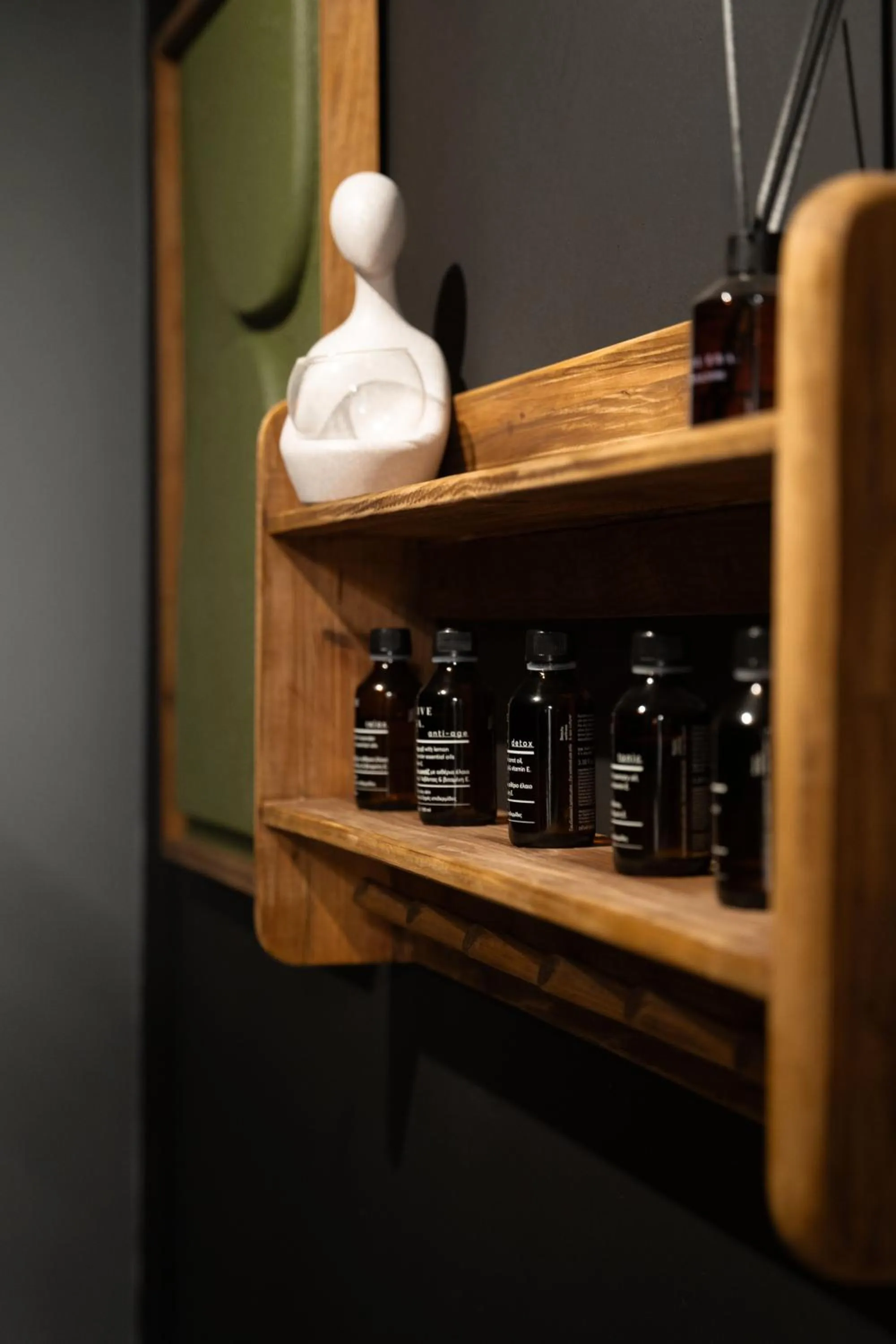 Massage in Athesense Suites